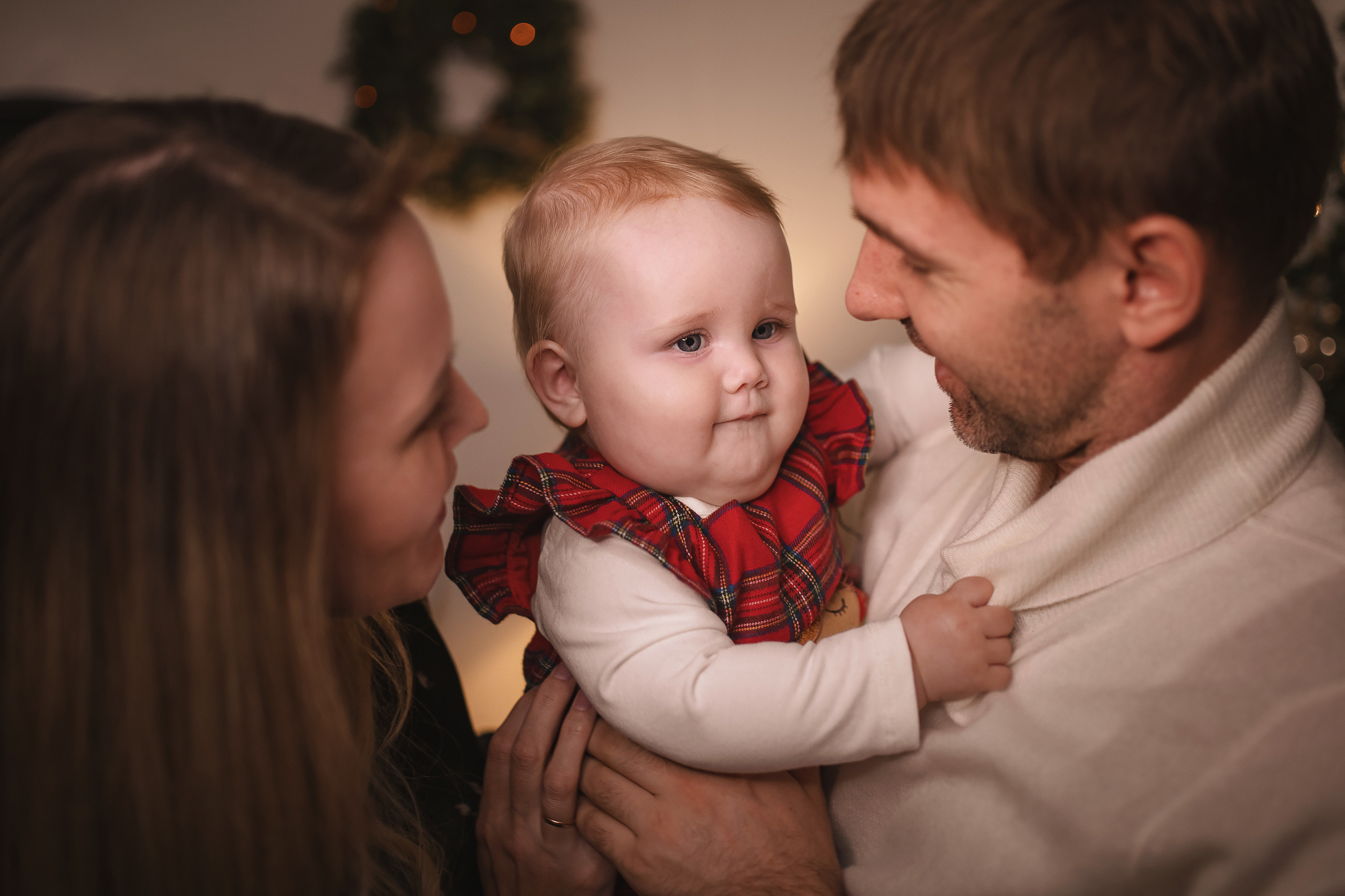 12.05.2020 Christmas Family Photoshoot 11. Wedding family event photographer in Chicago Nick Yushevich