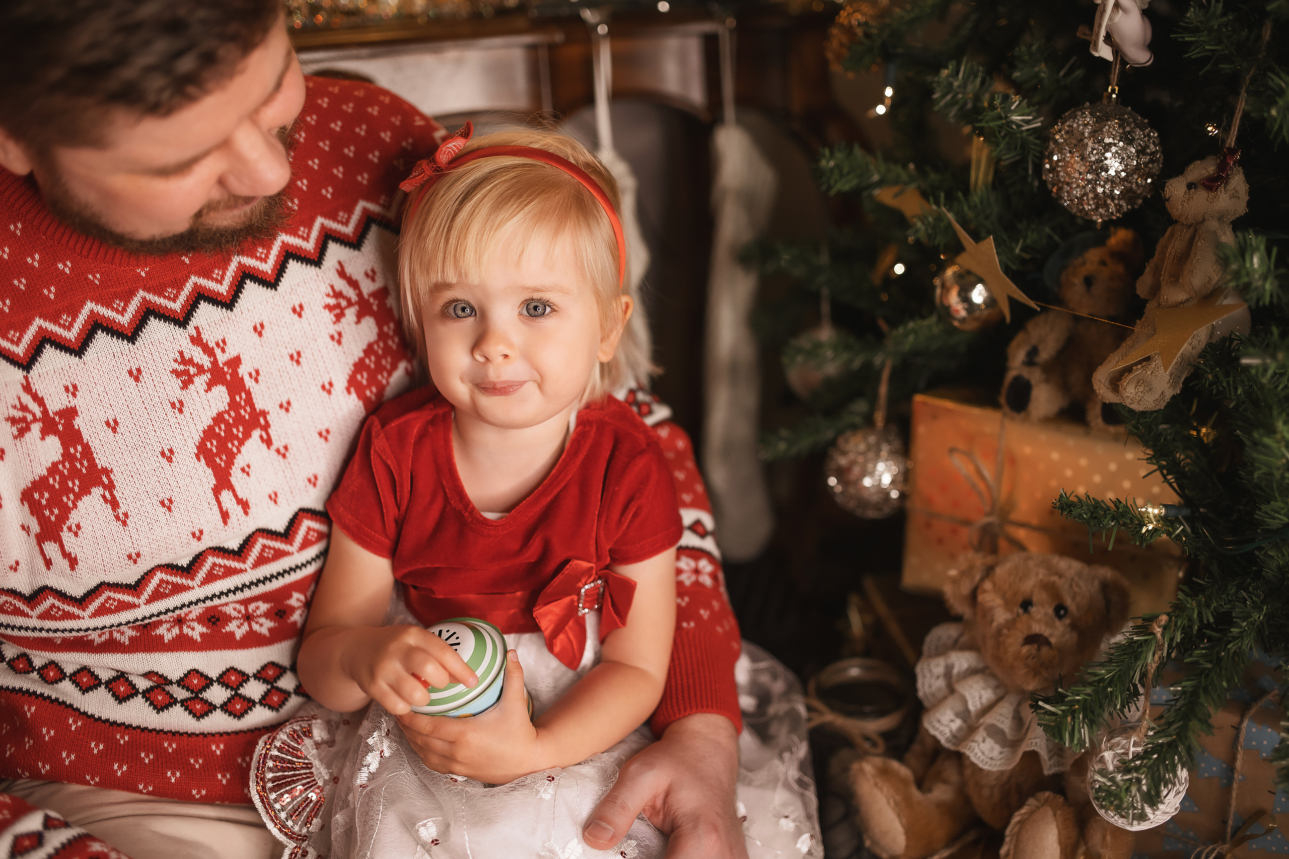 11.28.2020 Christmas Family Photoshoot 6. Wedding family event photographer in Chicago Nick Yushevich