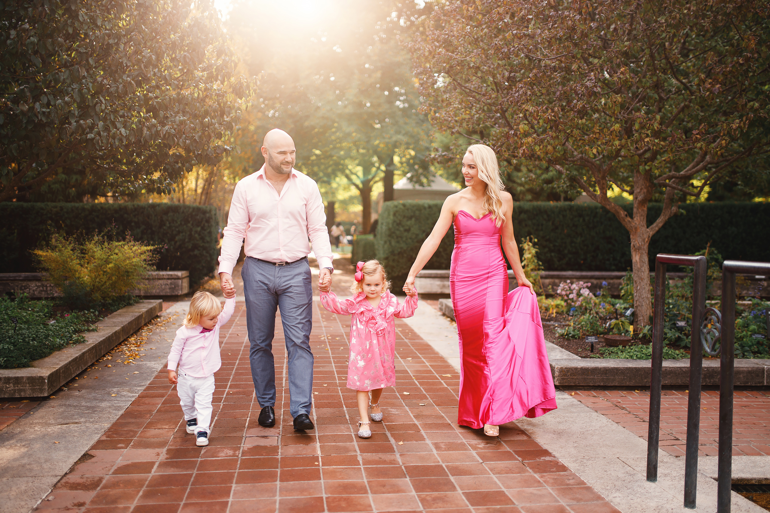 10.09.2020 Family photoshoot. Wedding family event photographer in Chicago Nick Yushevich