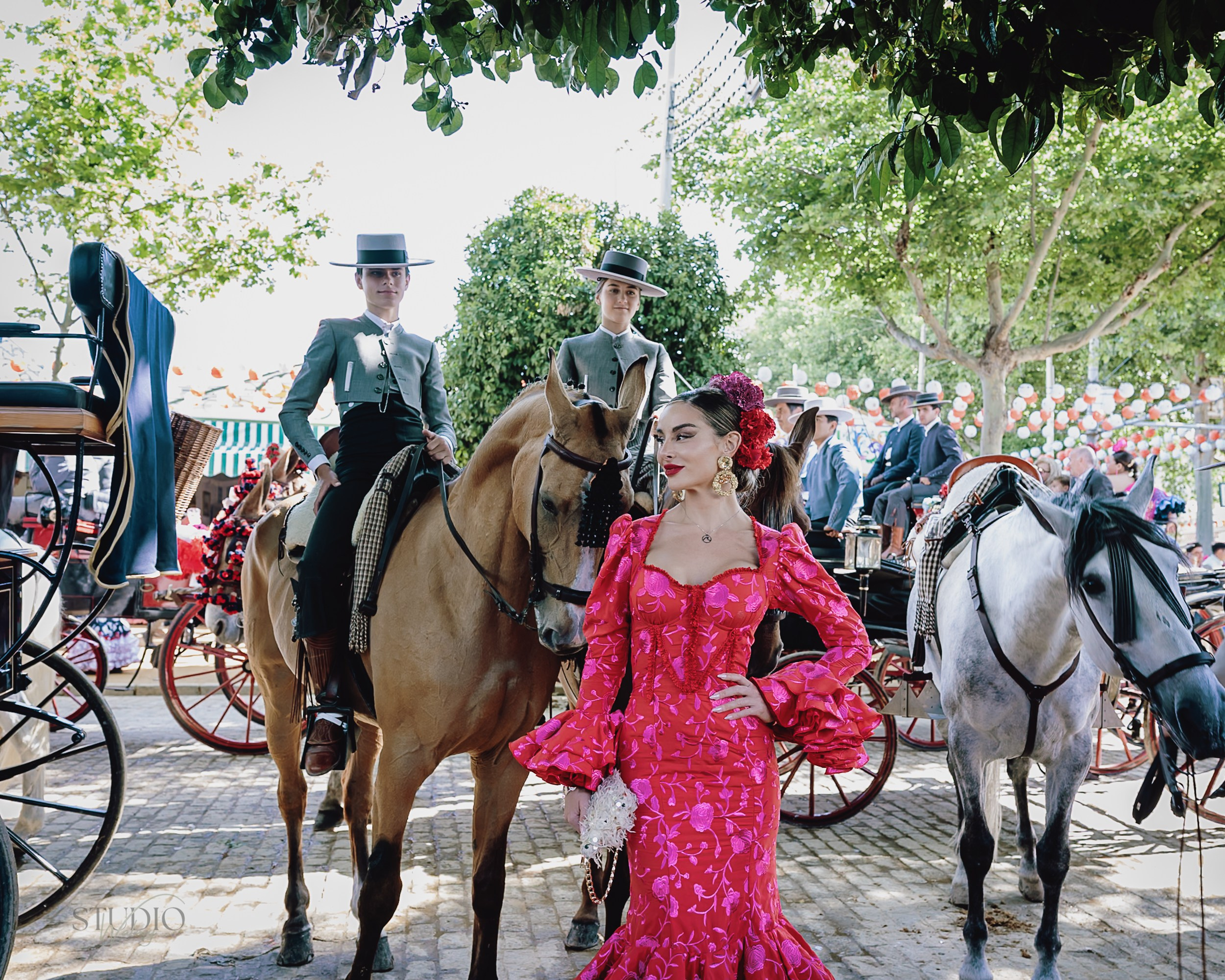 Sesión de fotos en feria de Abril de Sevilla. Inicio