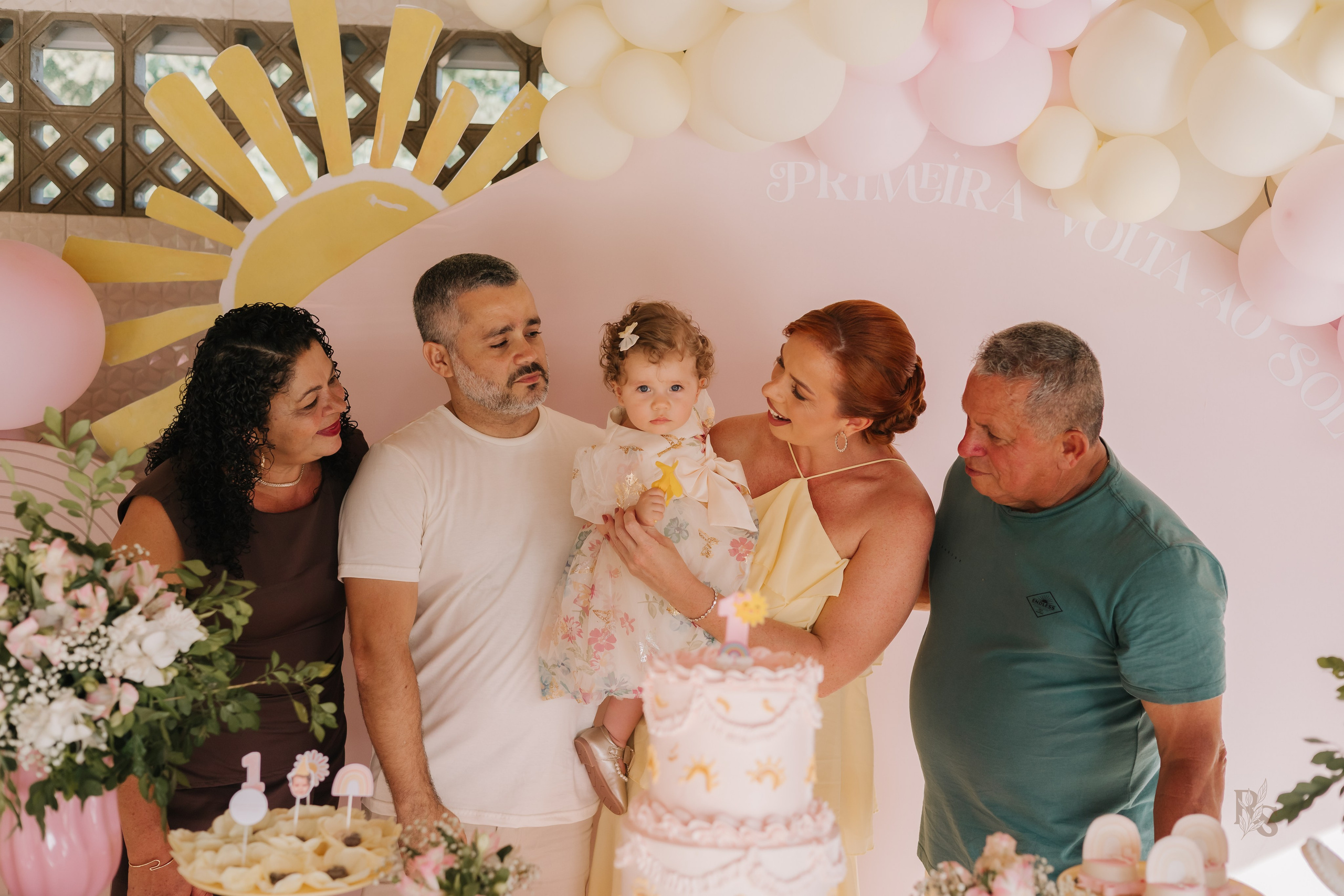 Aurora — 1 ano. Fotógrafo Richard Silvestre — Casamentos na Bahia