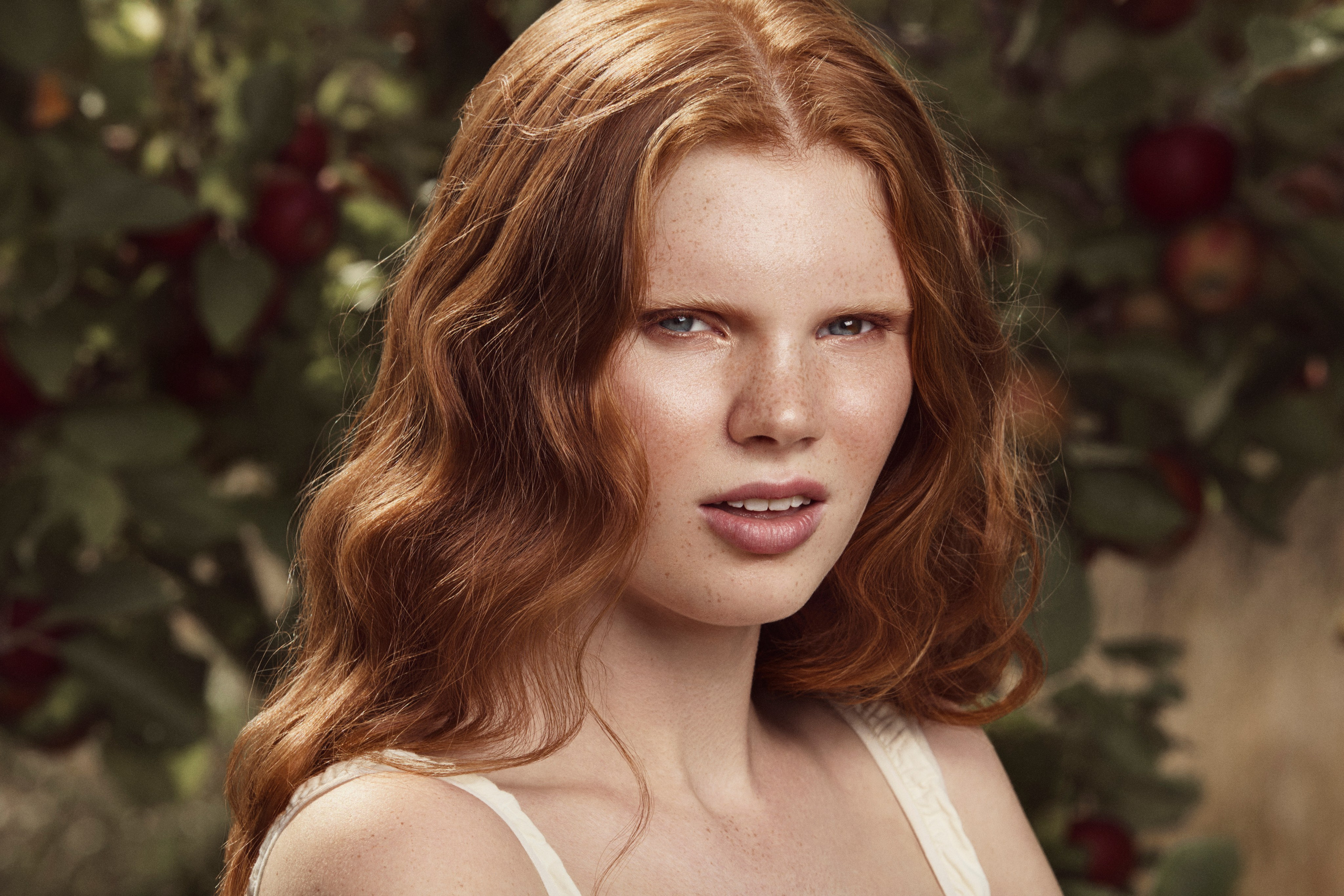 Women and maternity photographer in Brussels, Belgium