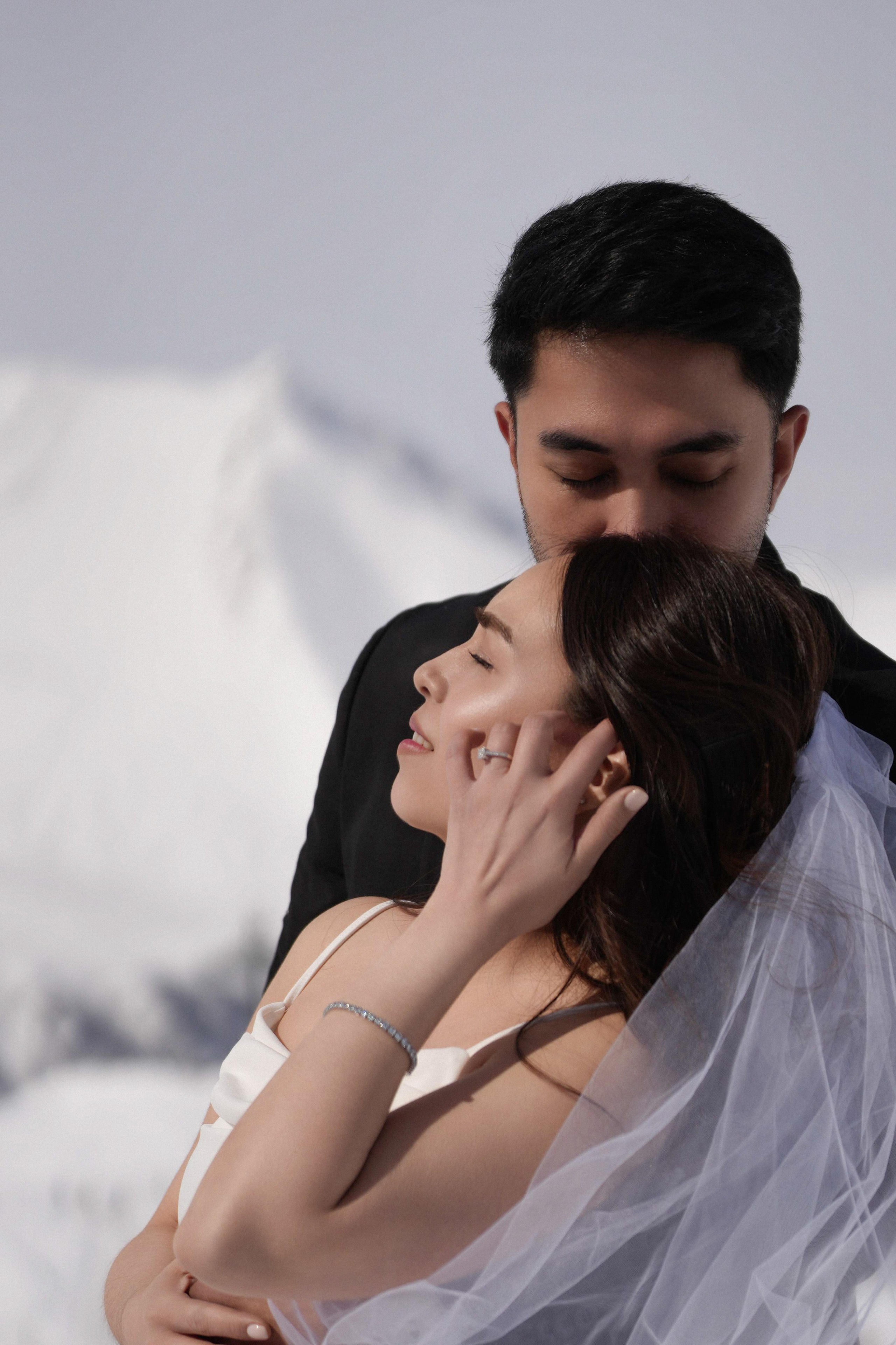 Wedding Photographer in Georgia | Gudauri, Kazbegi & Tbilisi