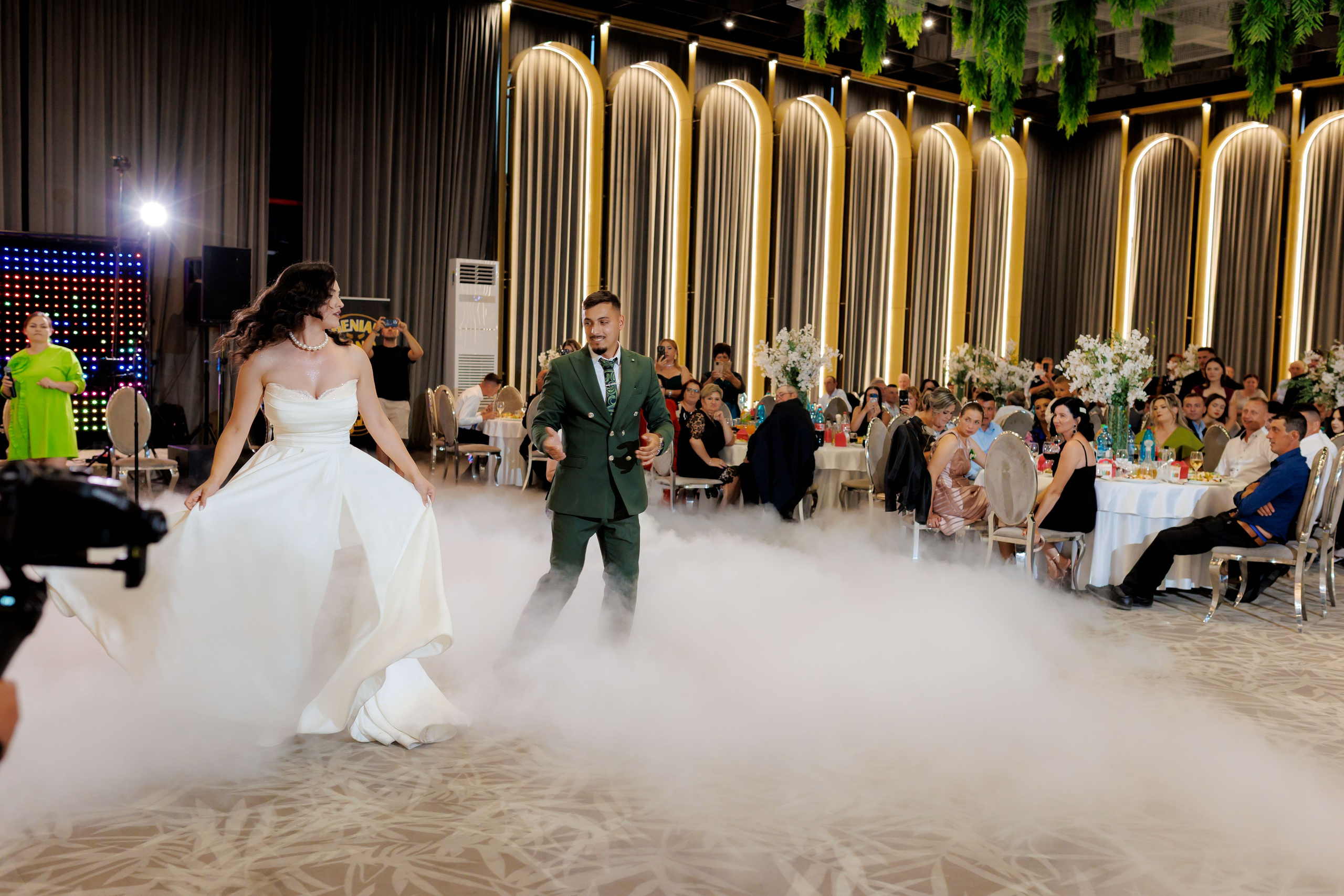 Nunta Nicoleta & Răzvan | Fotografie & Videografie Profesională. Servicii foto-video profesionale, pentru momente de neuitat