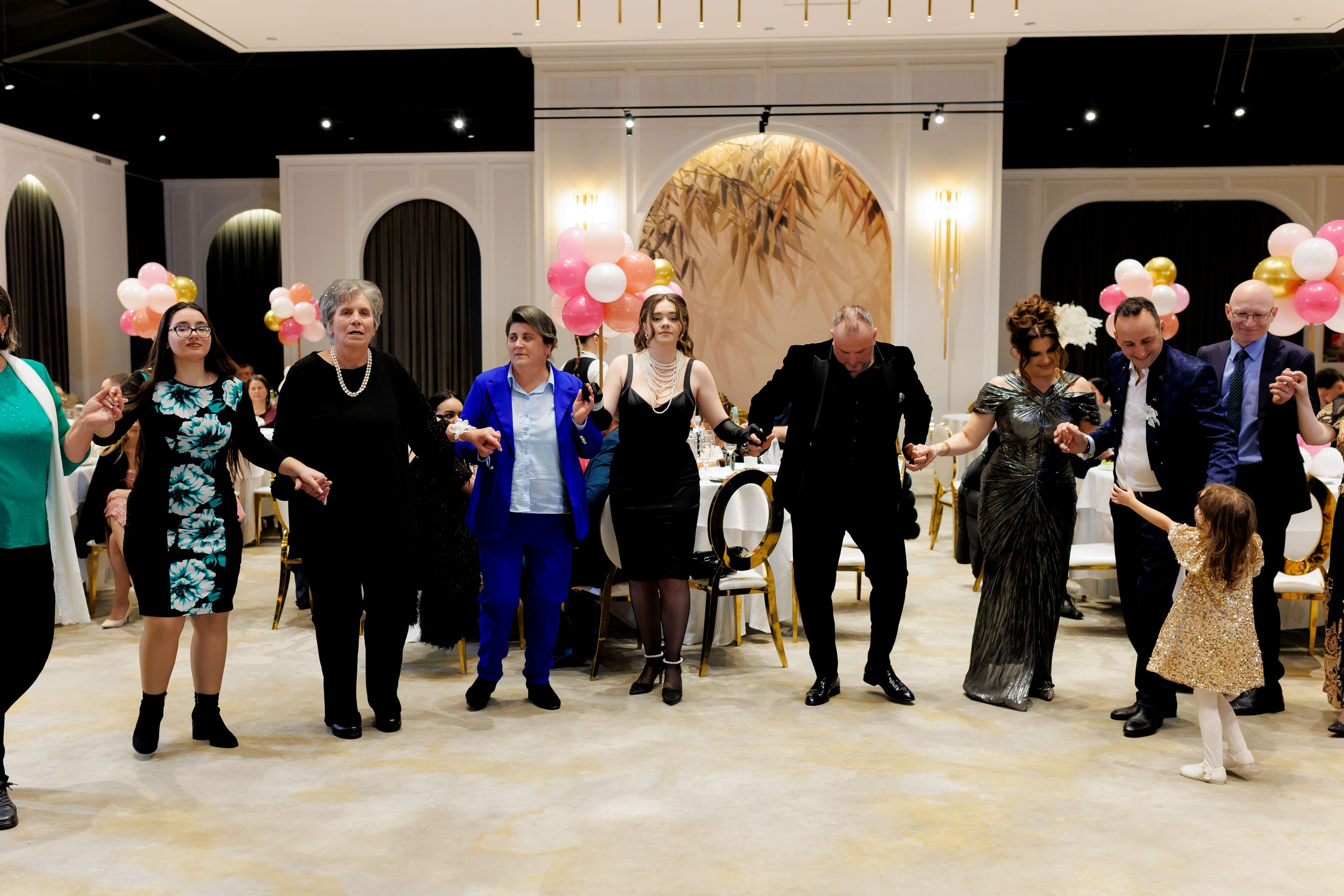 Povestea voastră, regizată de noi |Cristi Turculet Videograf Nuntă Suceava | wedding highlight. Servicii foto-video profesionale, pentru momente de neuitat