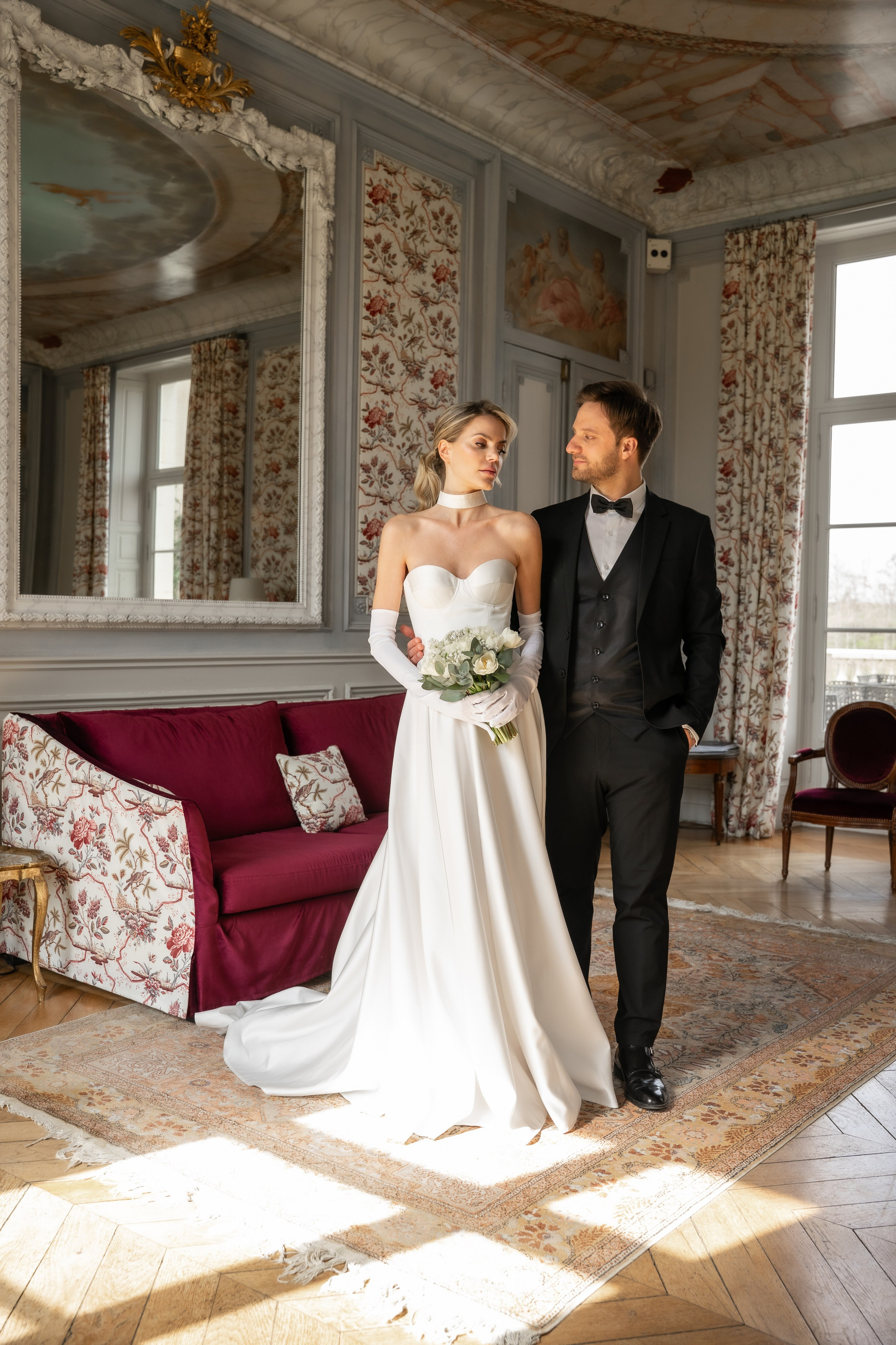 Chateau elopement inspiration. Wedding photographer in Paris Oksana Shum