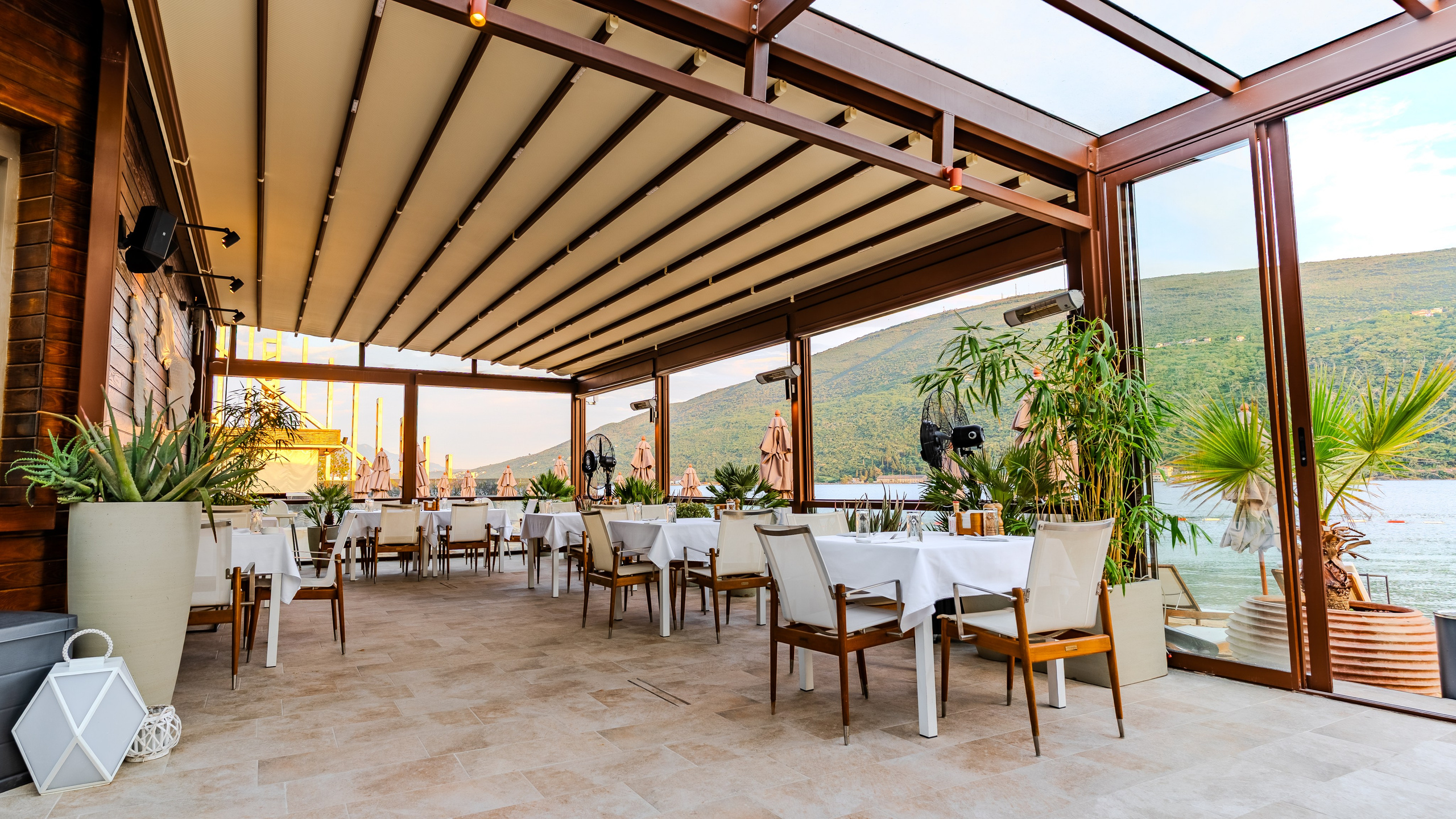 RESTAURANT. PHOTOGRAPHER|VIDEOGRAPHER MONTENEGRO