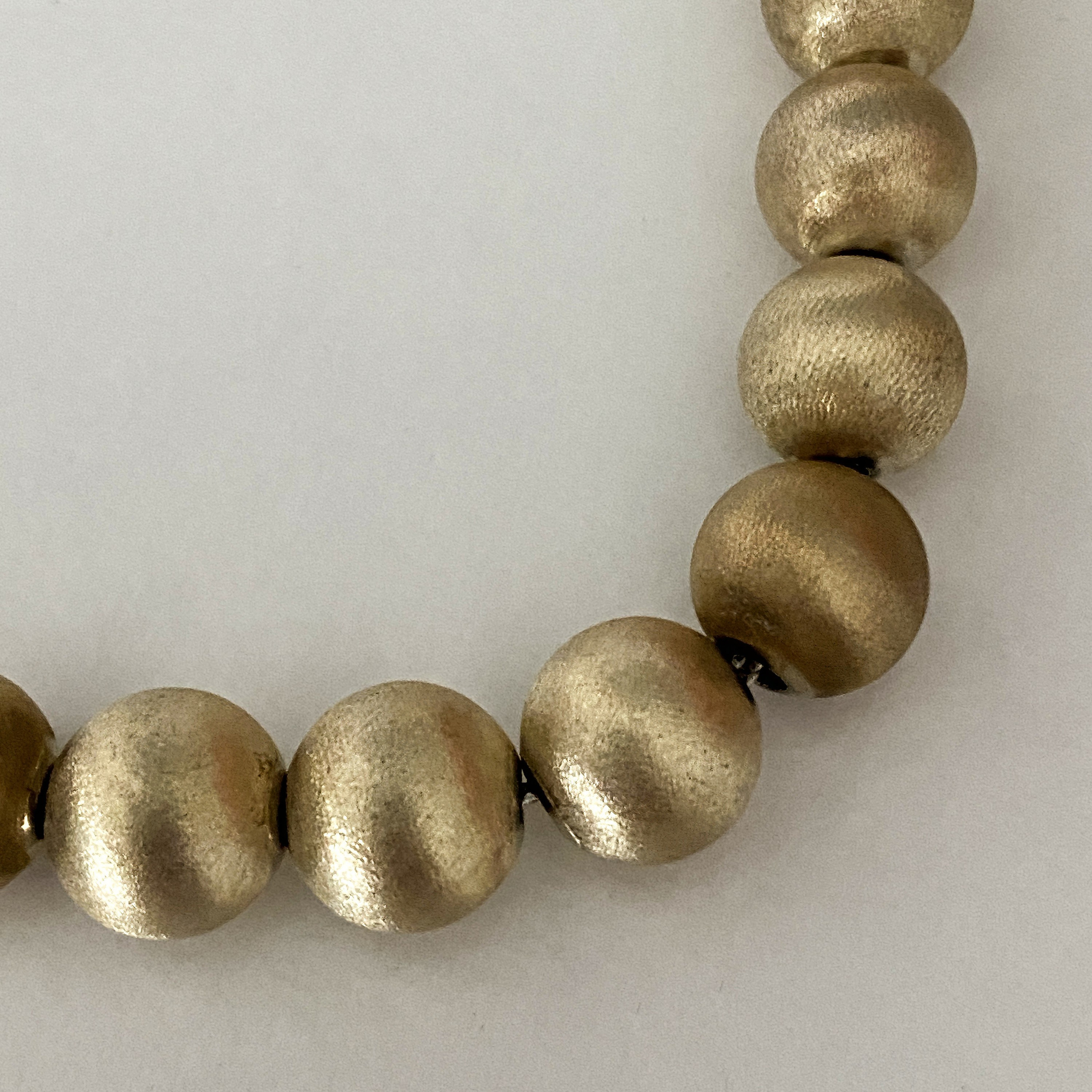 Silver necklace. Современнные и актикварные украшения в Барселоне, Москве и Санкт-Петербурге