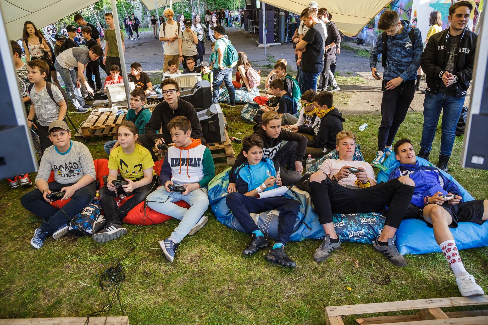 Ghibstock X Day 2. Contrast Studio