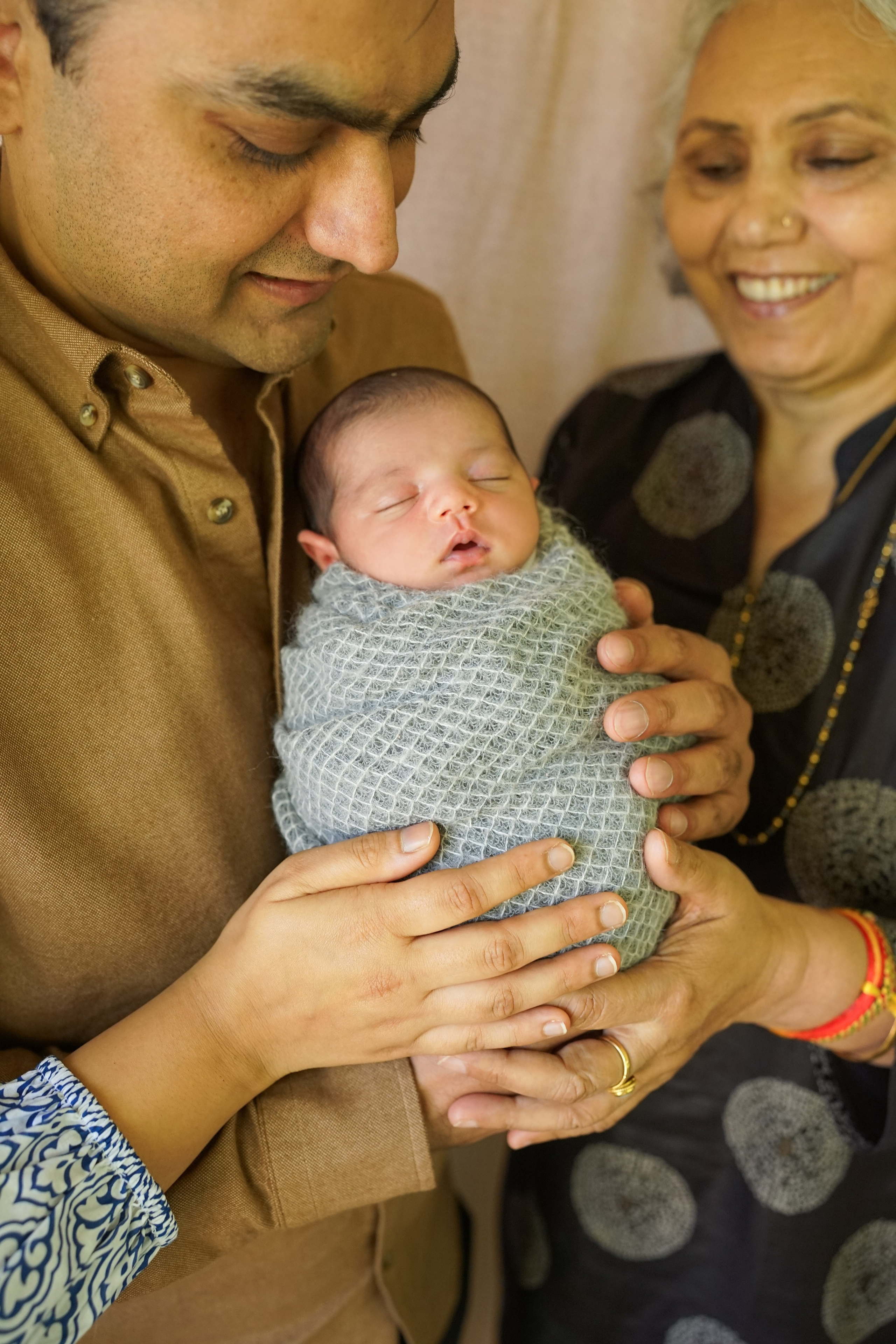 Newborn+Family. Maternity, family and newborn photography in San Francisco Bay Area