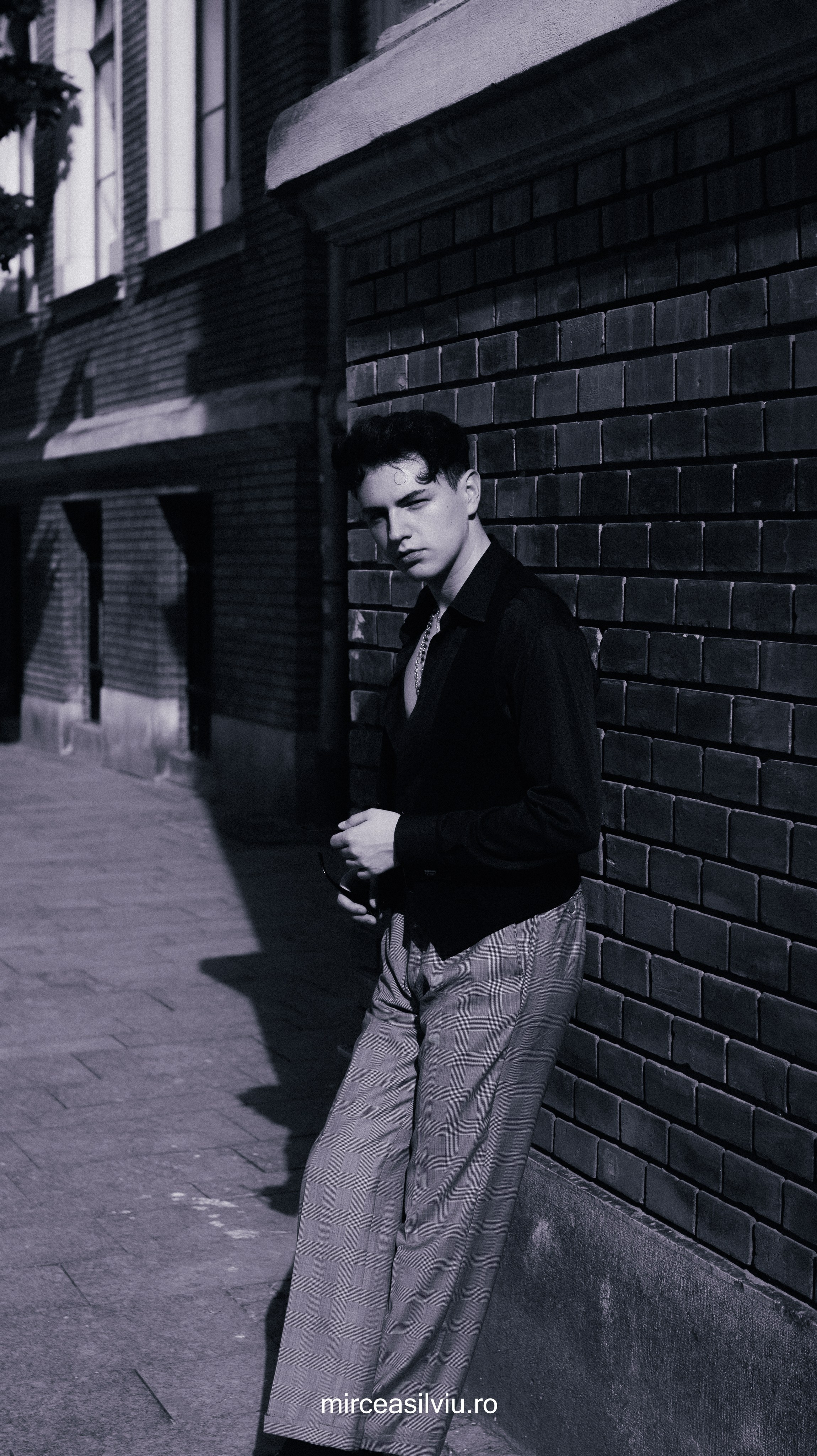 Darius. Fotograf de portrete și evenimente din Cluj-Napoca. Ședințe foto individuale, nunți, botezuri și aniversări în Cluj și județul Cluj