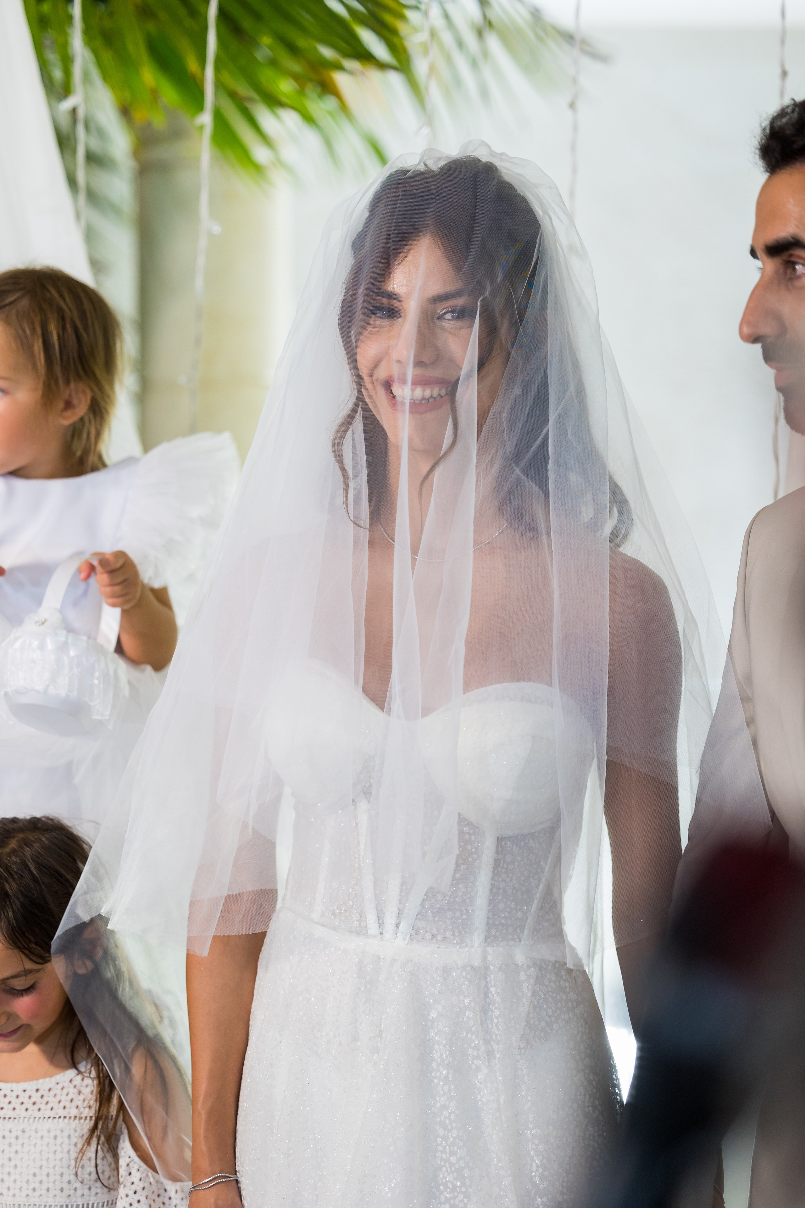 Naria & Yadid. AMIR BUCHNIK PHOTOGRAPHER