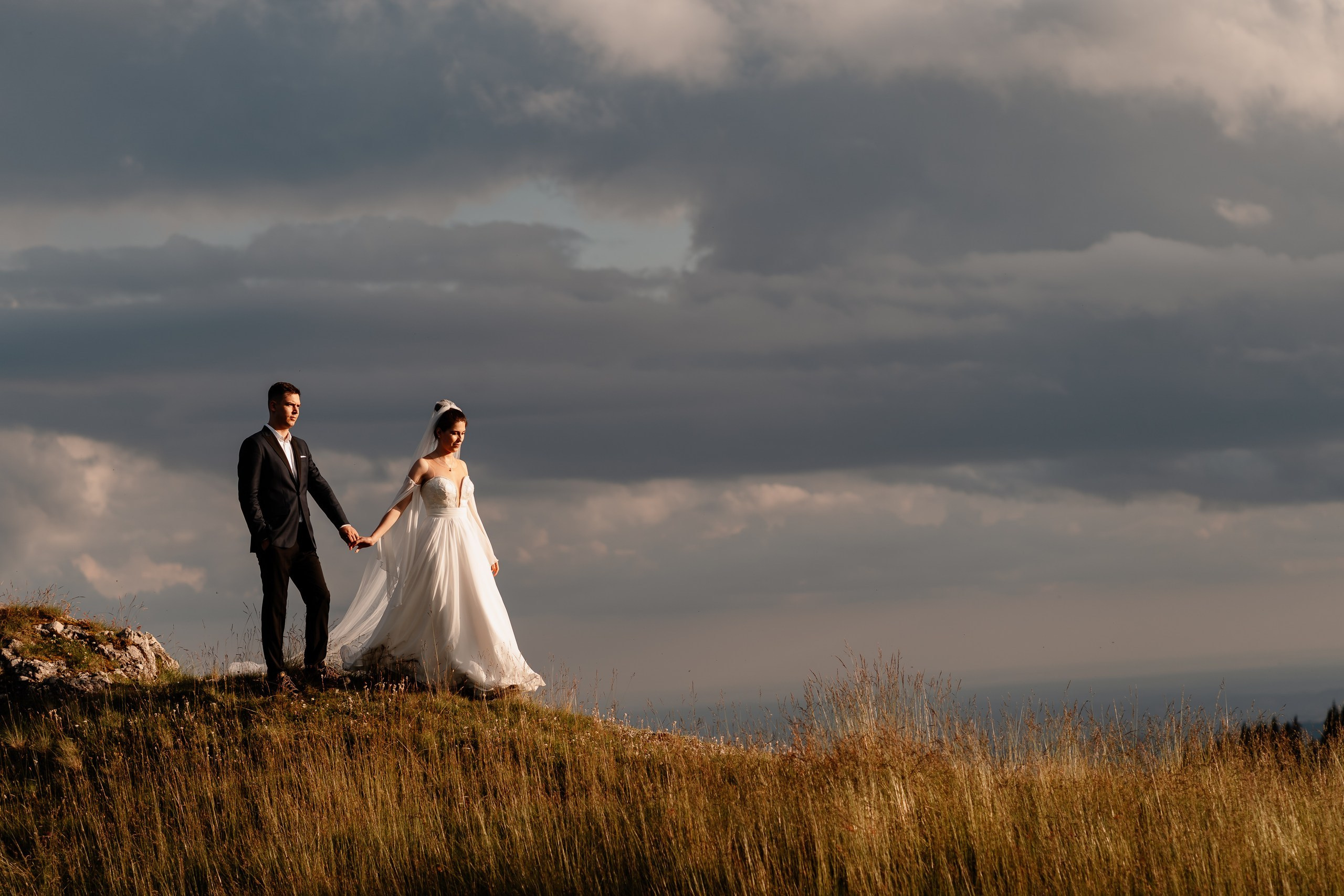 Trash the dress — Lorena&Adi  - Mihai Popa. Mihai Popa |Wedding Photographer | Worldwide | Bucharest