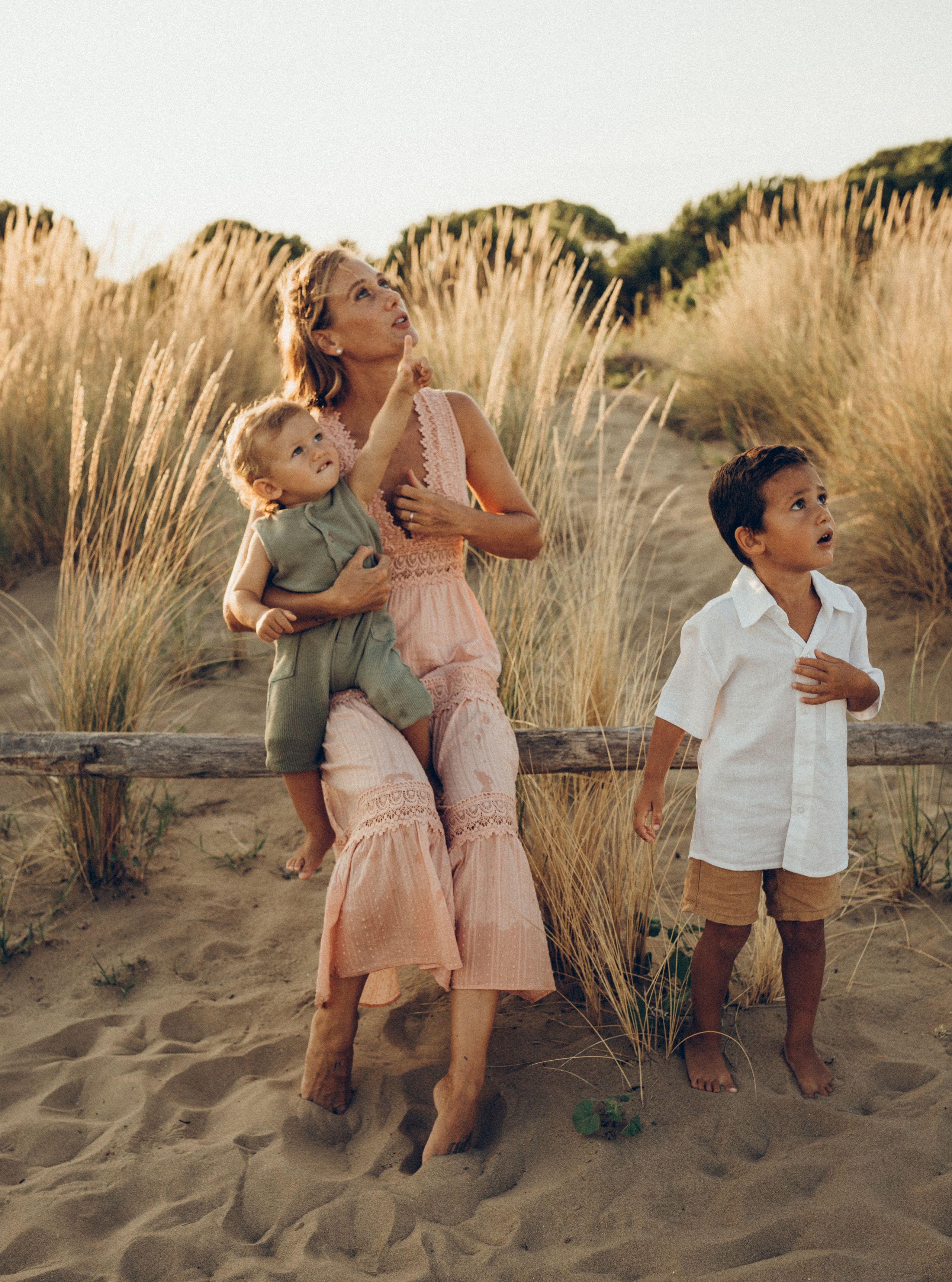 Family story on the beach. Фотограф в Венеции