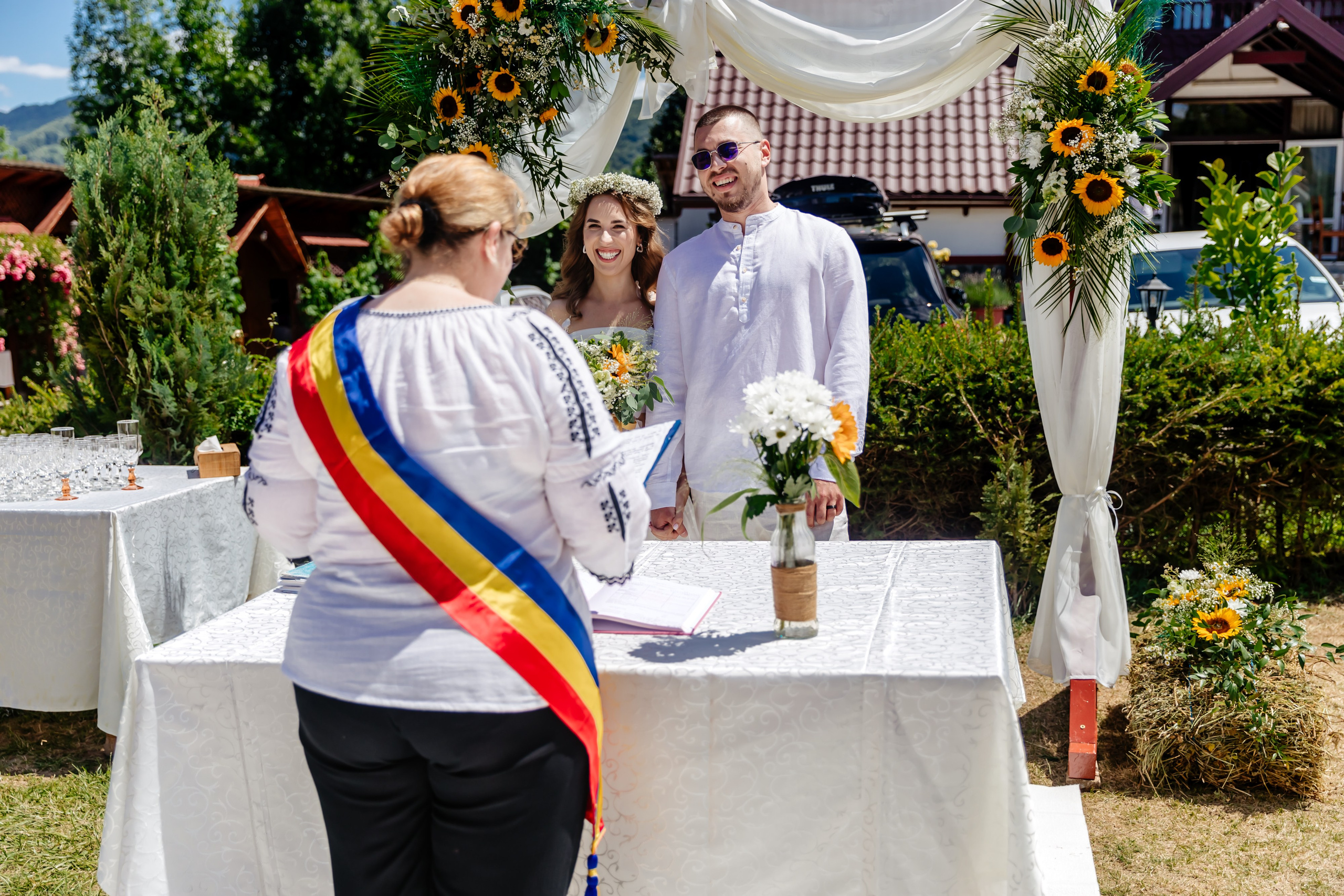 Codruța & Lucian - Civil Wedding - Curtea de Argeș. Fotograf Profesionist Pitesti-Bucuresti| Mircea Seinea