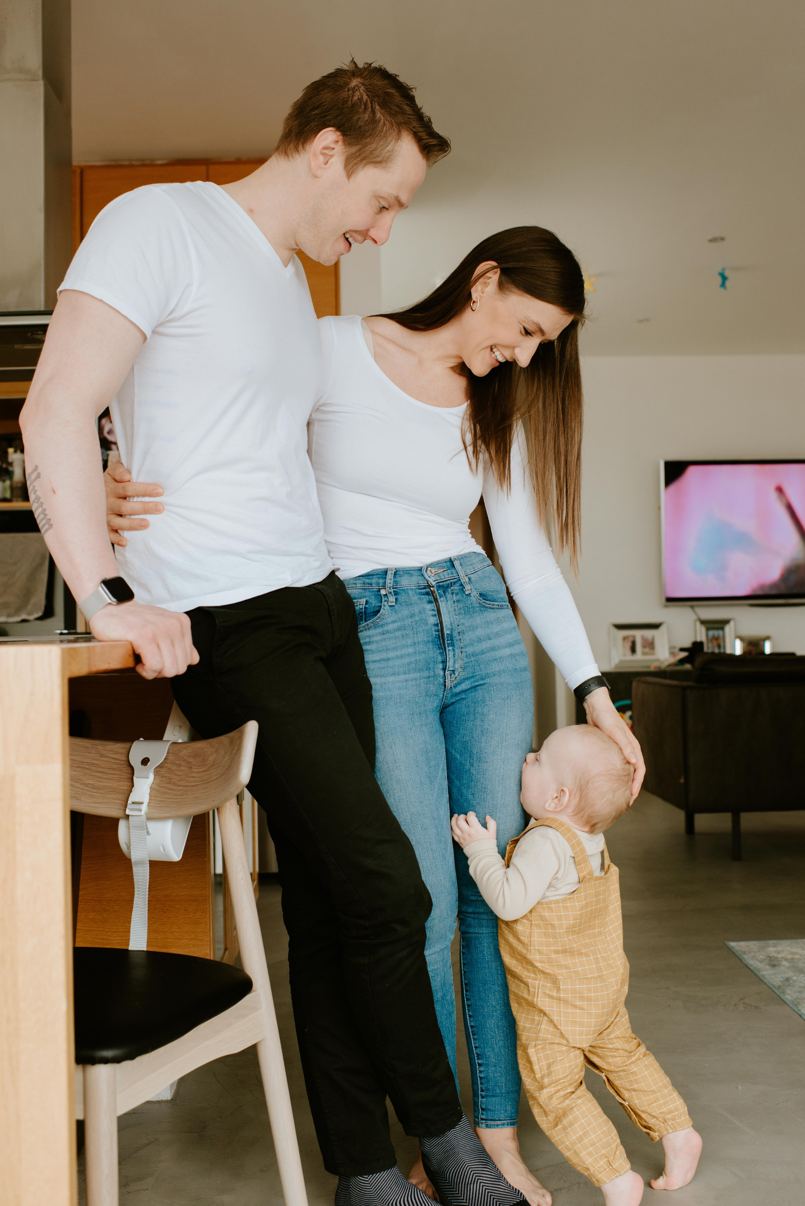 Family home visit. Michalina Dzianach Wedding Photographer Iceland