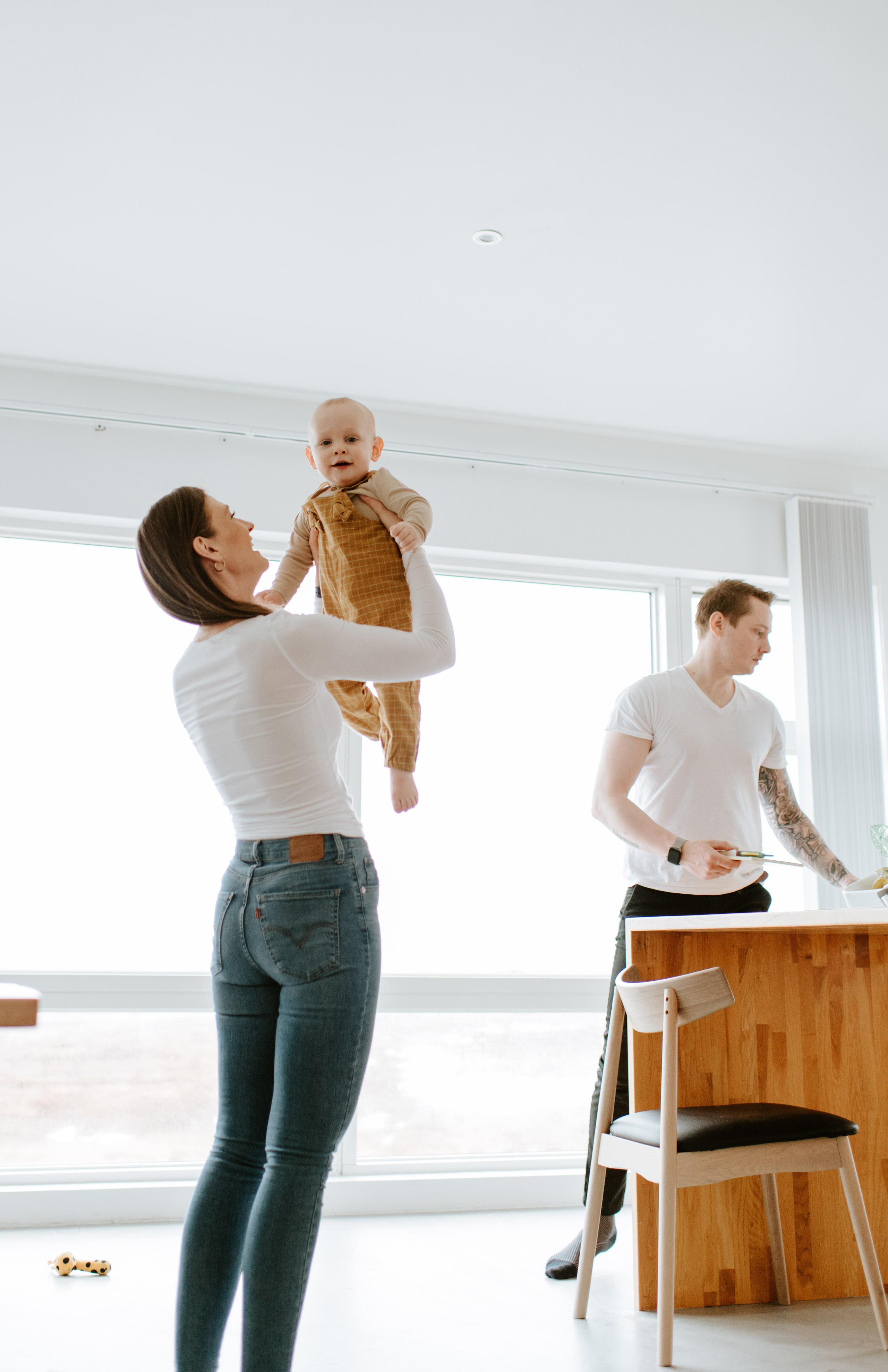 Family home visit. Michalina Dzianach Wedding Photographer Iceland