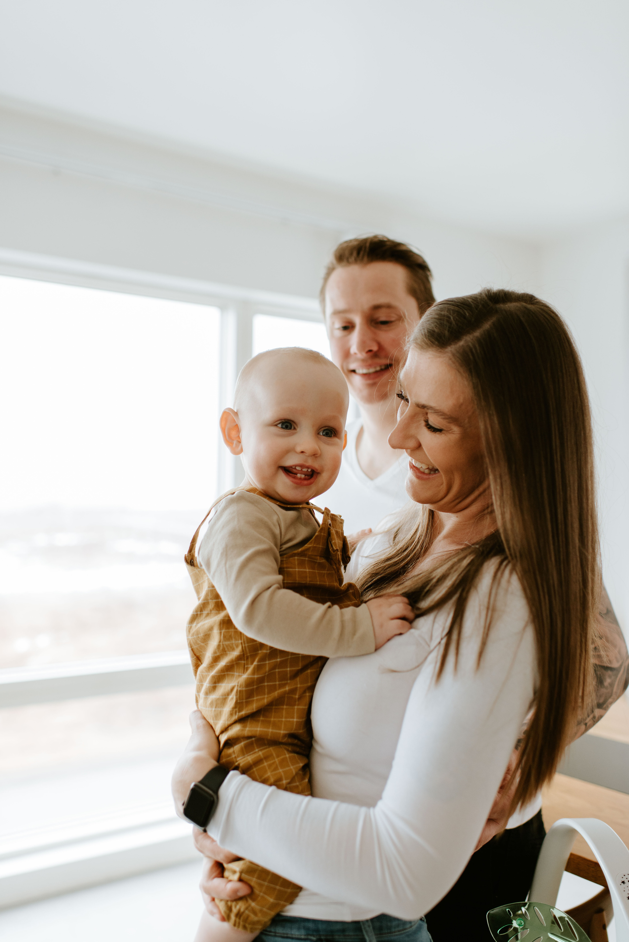 Family home visit. Michalina Dzianach Wedding Photographer Iceland