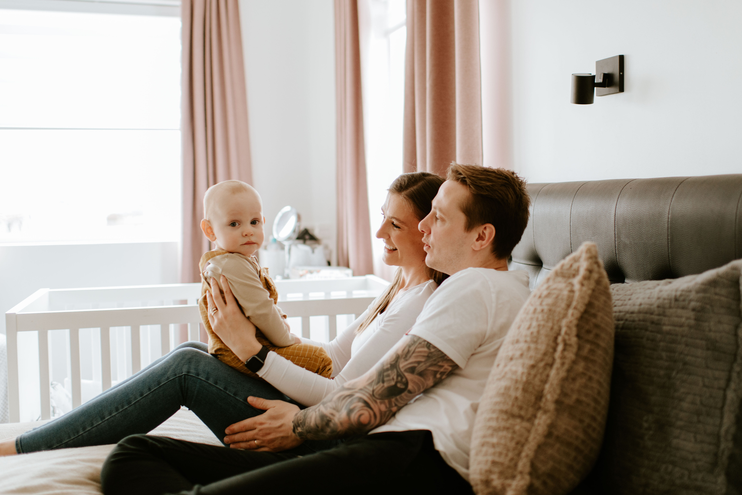 Family home visit. Michalina Dzianach Wedding Photographer Iceland