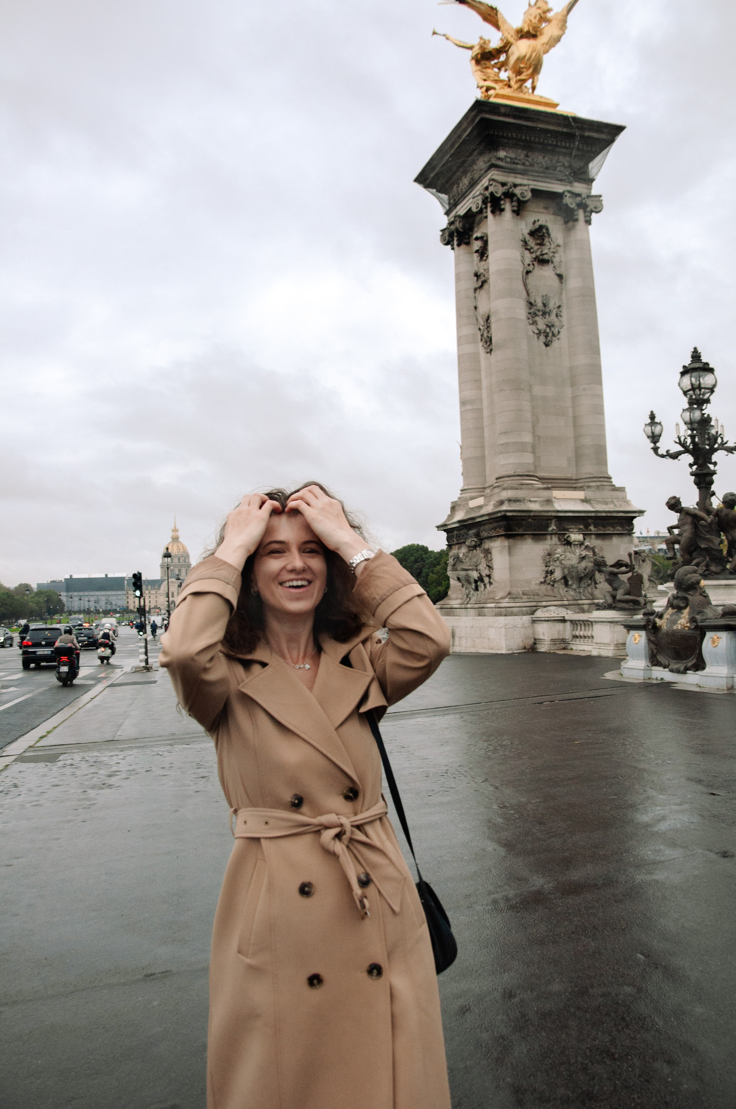 Rainy Paris Photoshoot. Paris photographer — Polina Osipova