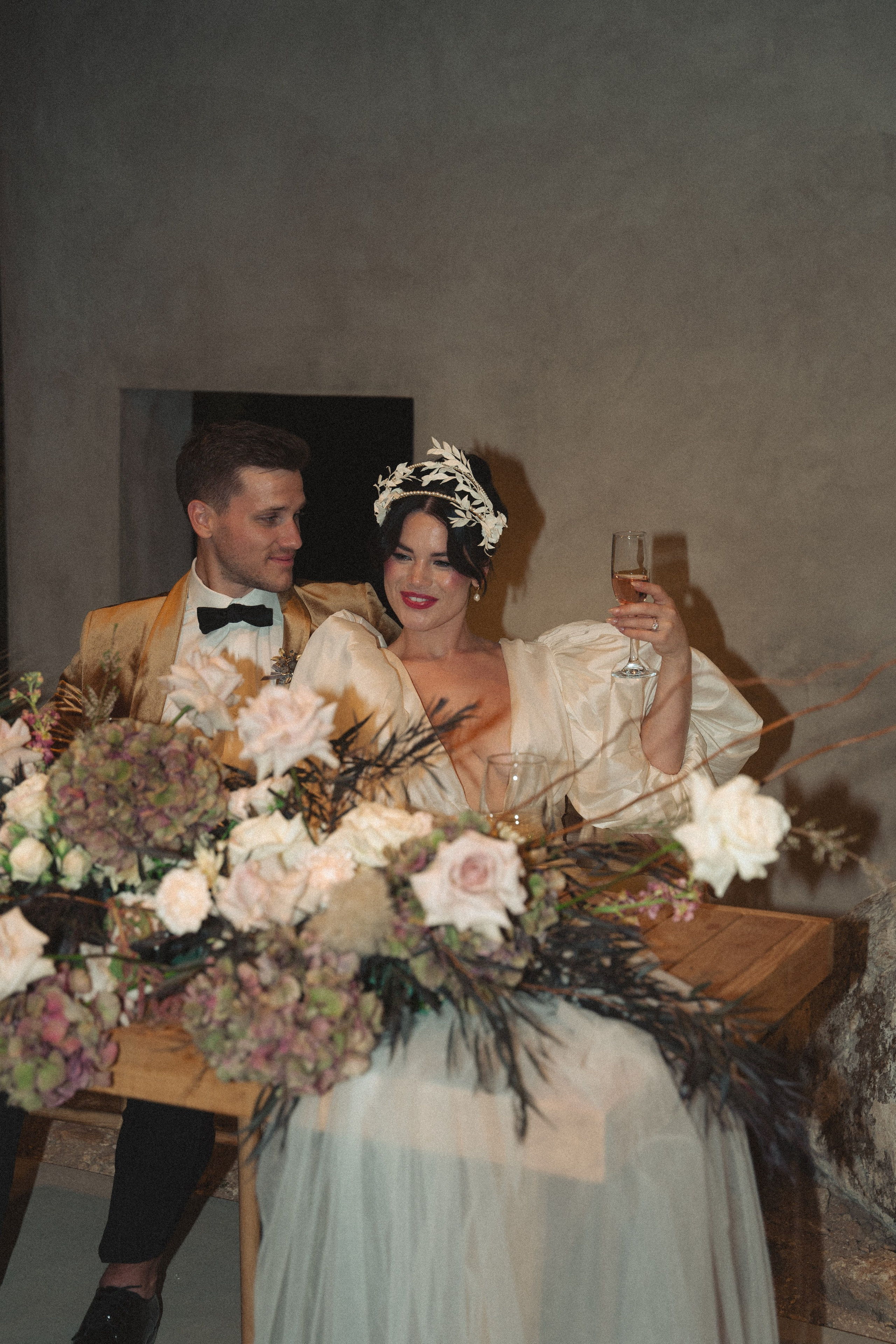 Joshua Tree wedding. Joshua tree elopement. Wedding for 2. Wedding photographer Joshua Tree. Elopement photographer in Joshua Tree. Couples photographer in Joshua Tree. Elopement in Joshua Tree