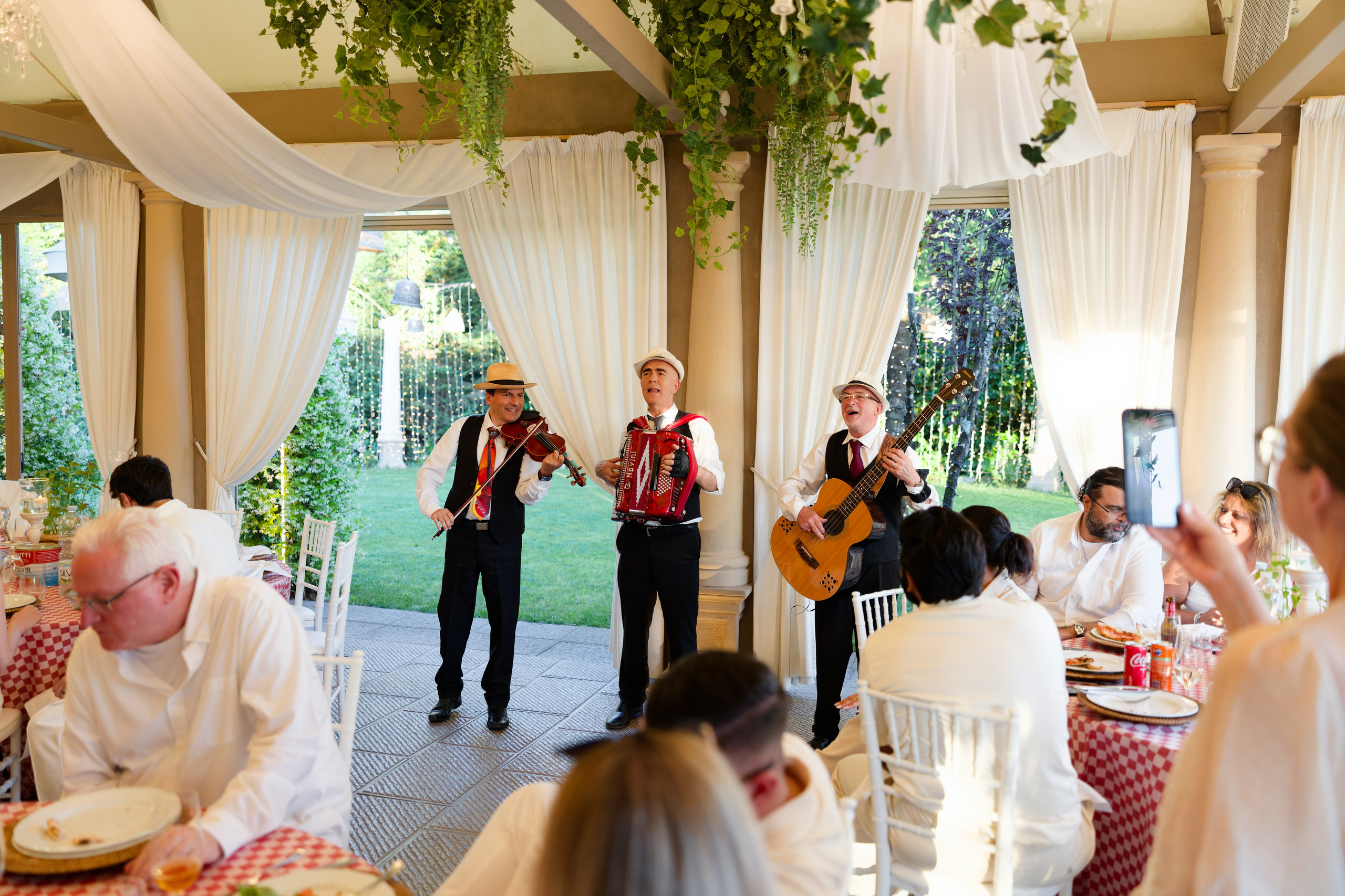 Pizza Party at Tenuta Massini, Florence, Italy. Destination Wedding Photographer — Nikita Burtsev