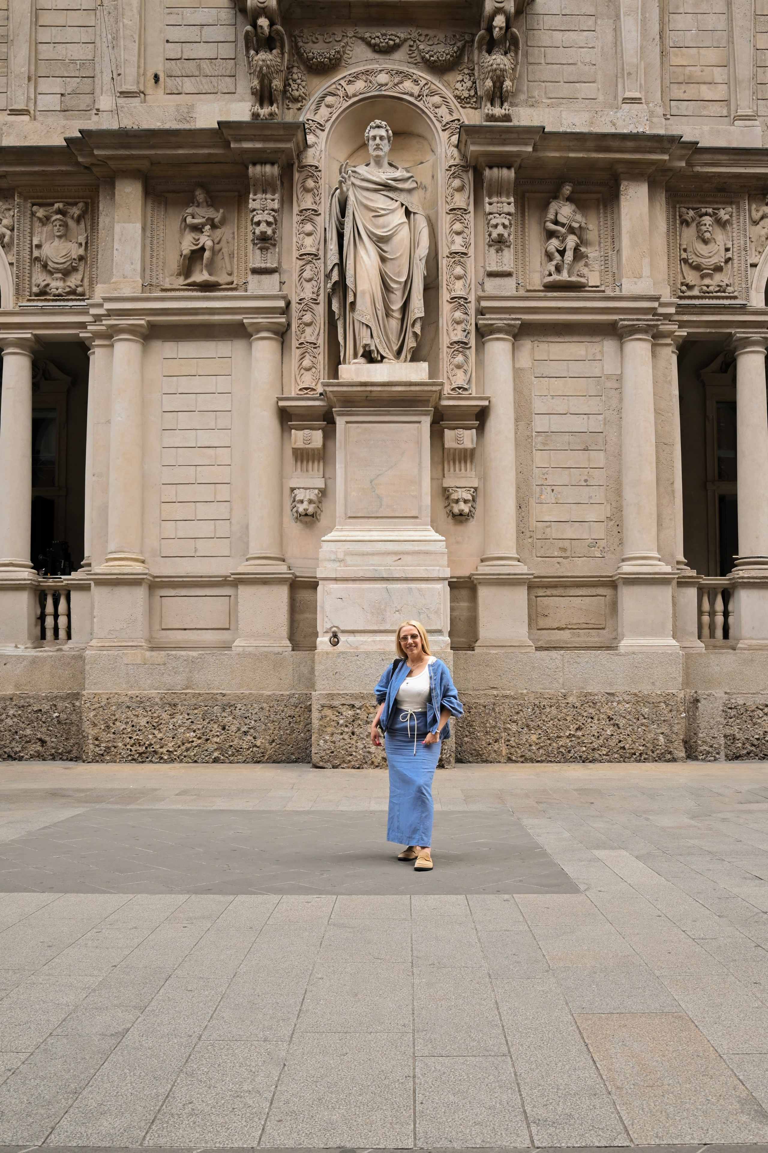Walking in the center of Milan