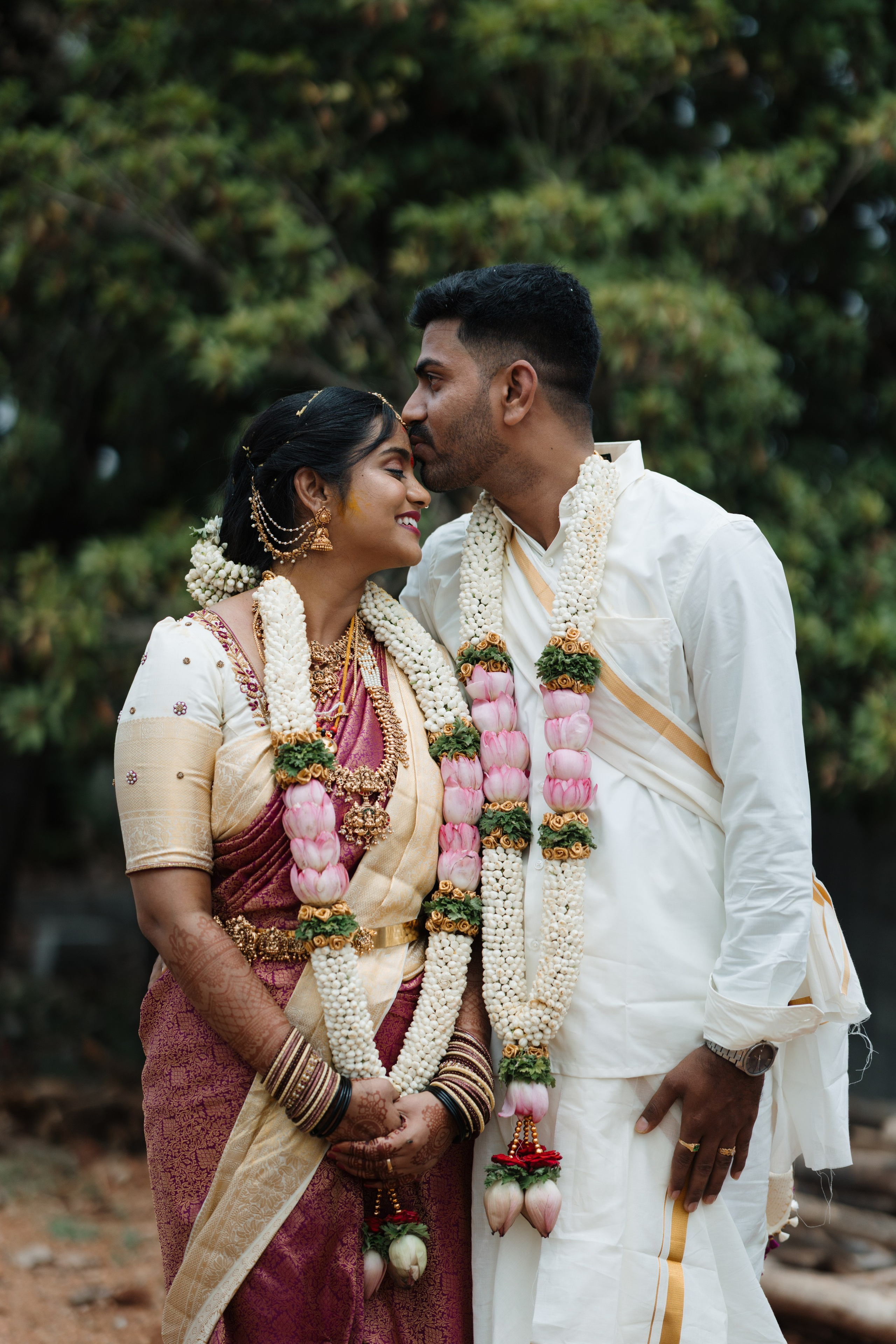 THANUJA X PRAVEEN. The Light Story | Wedding Photography in Mysuru, Karnataka