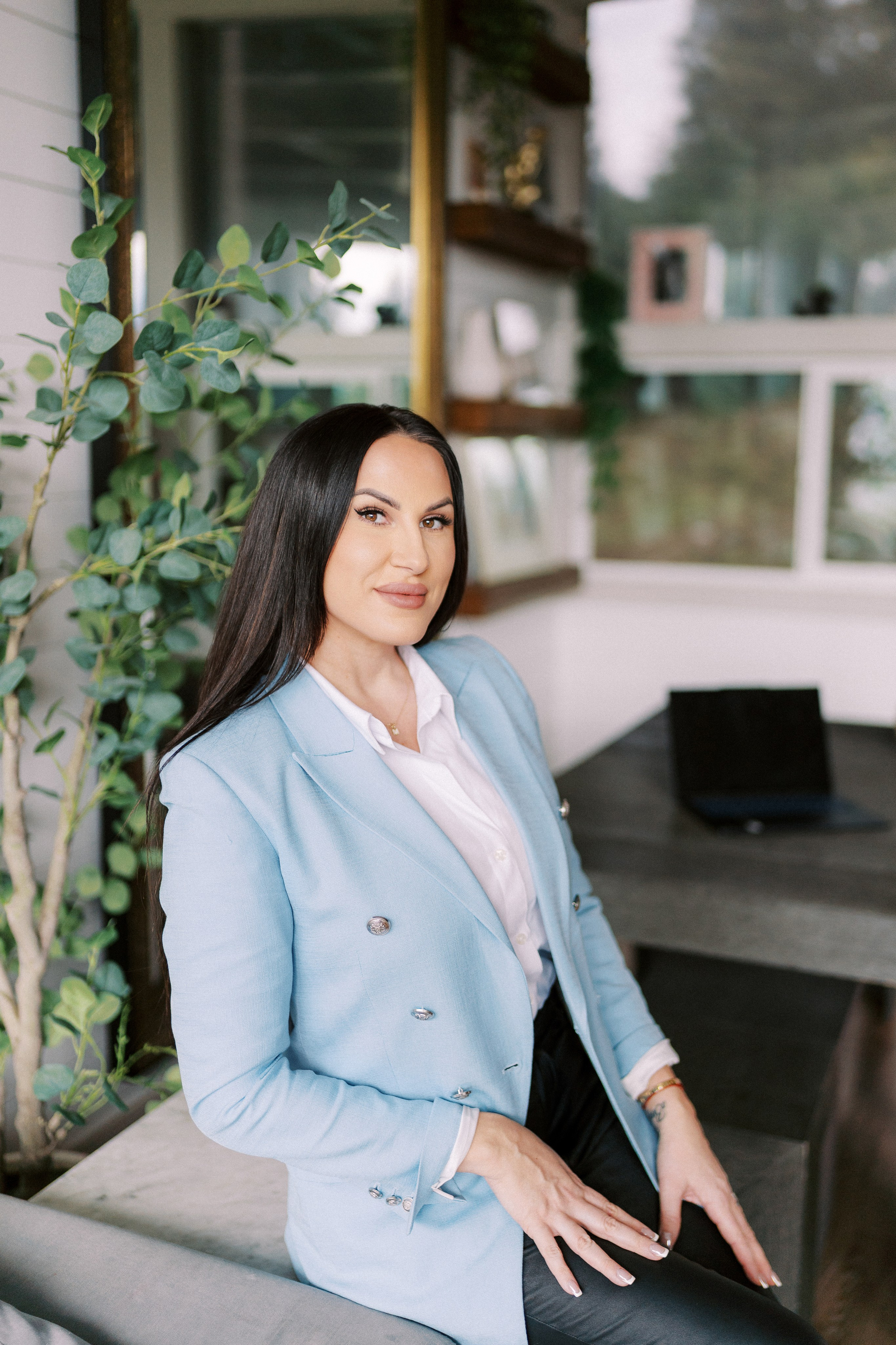 Business portrait. EVAN ARISTOV WEDDING PHOTOGRAPHY — Seattle Wedding Photographer