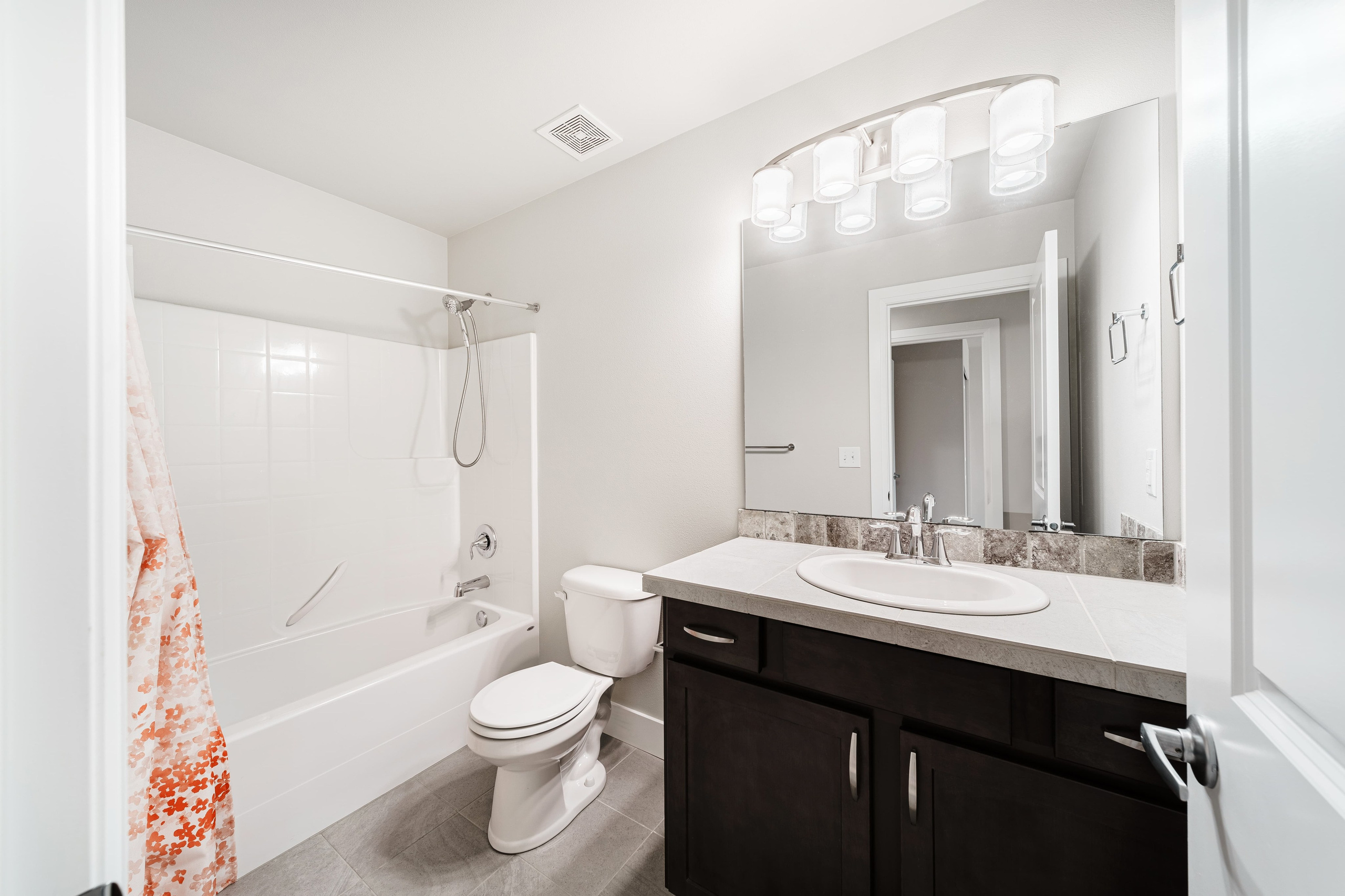 Real Estate photography. Washington state. EVAN ARISTOV WEDDING PHOTOGRAPHY — Seattle Wedding Photographer