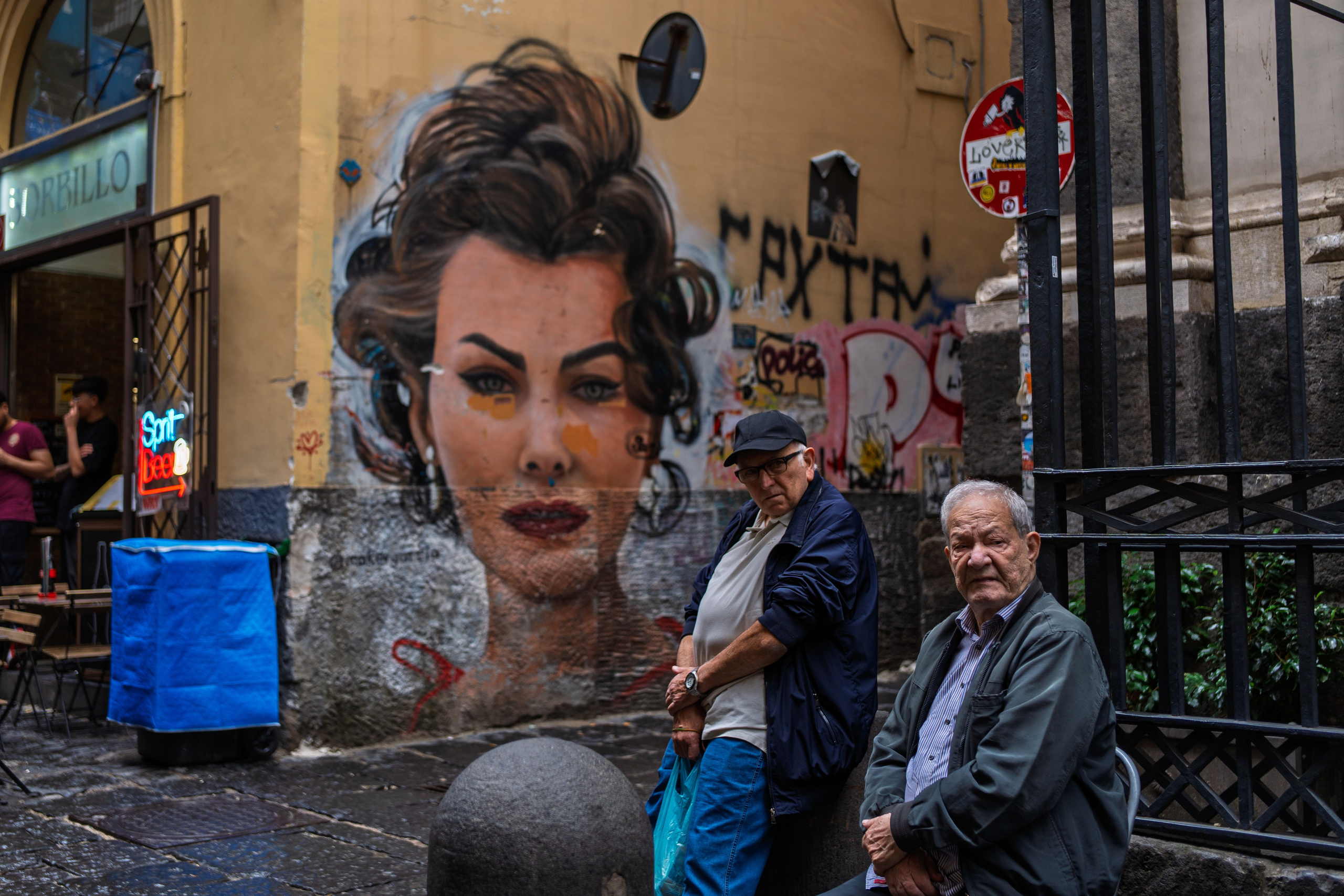 Streets of Naples. URBANSTREETFILES.ART