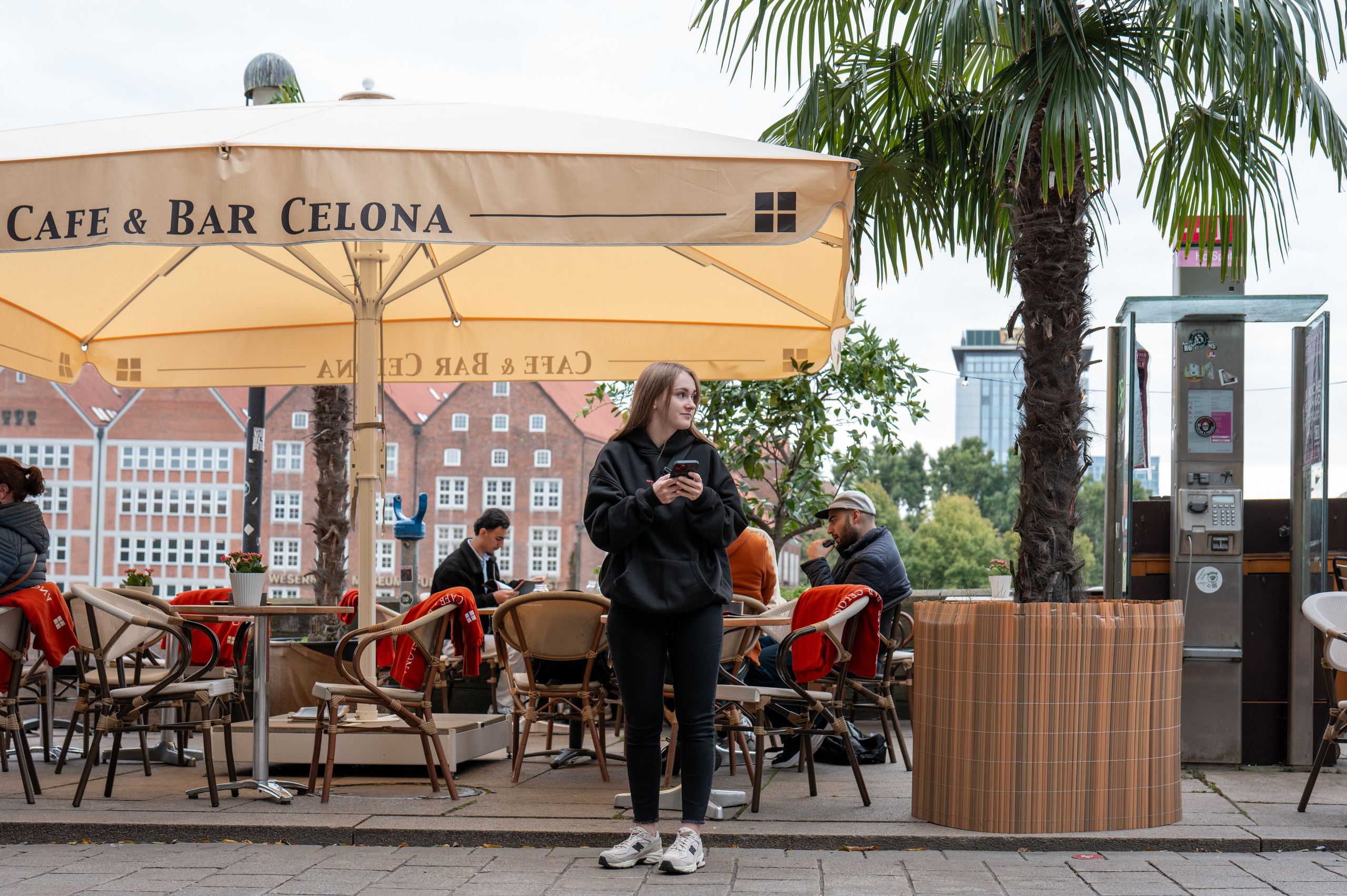 Urban Sketchers, Maritime Week and more Street in Bremen. URBANSTREETFILES.ART