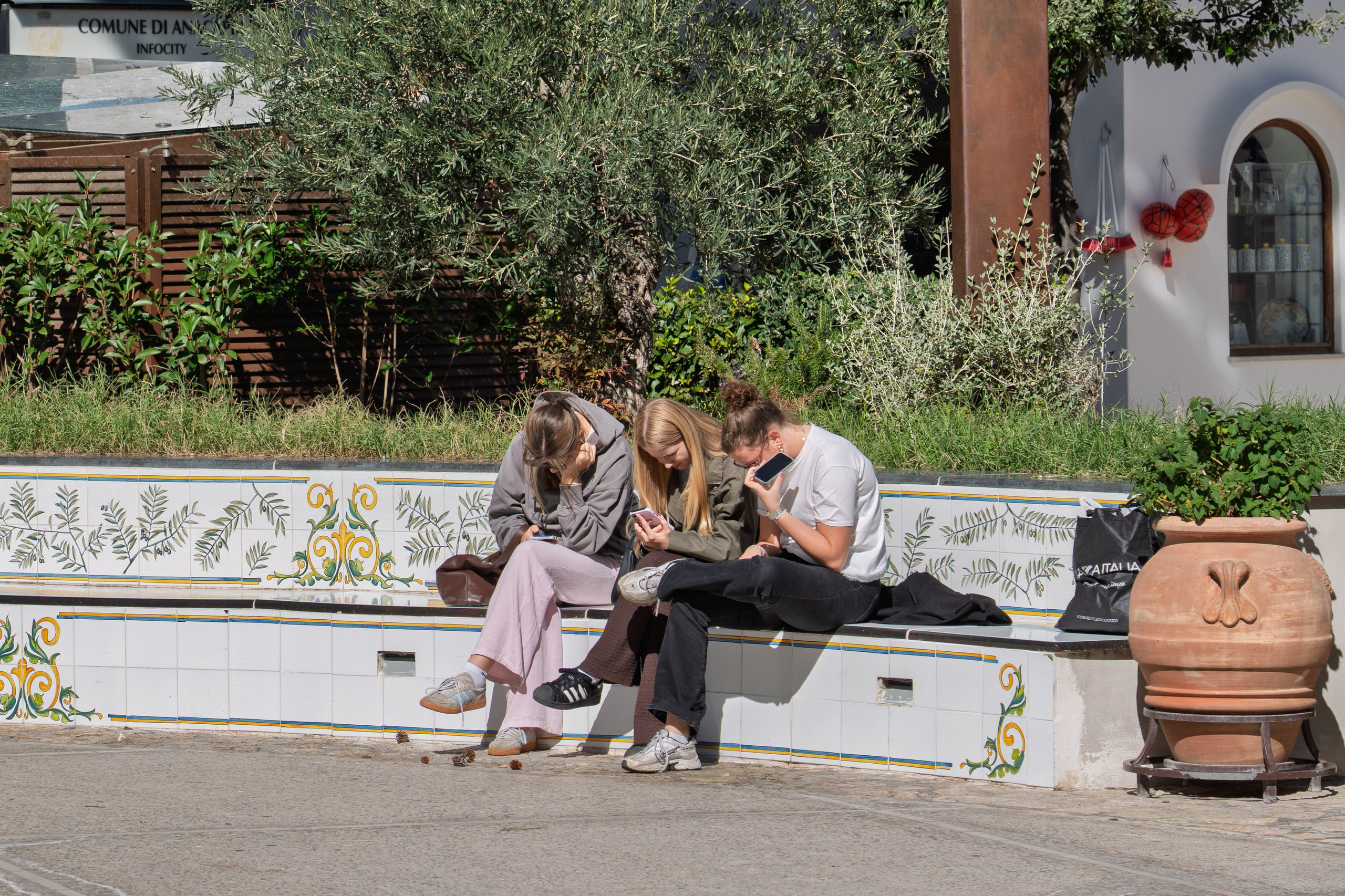 Streets of Naples. URBANSTREETFILES.ART