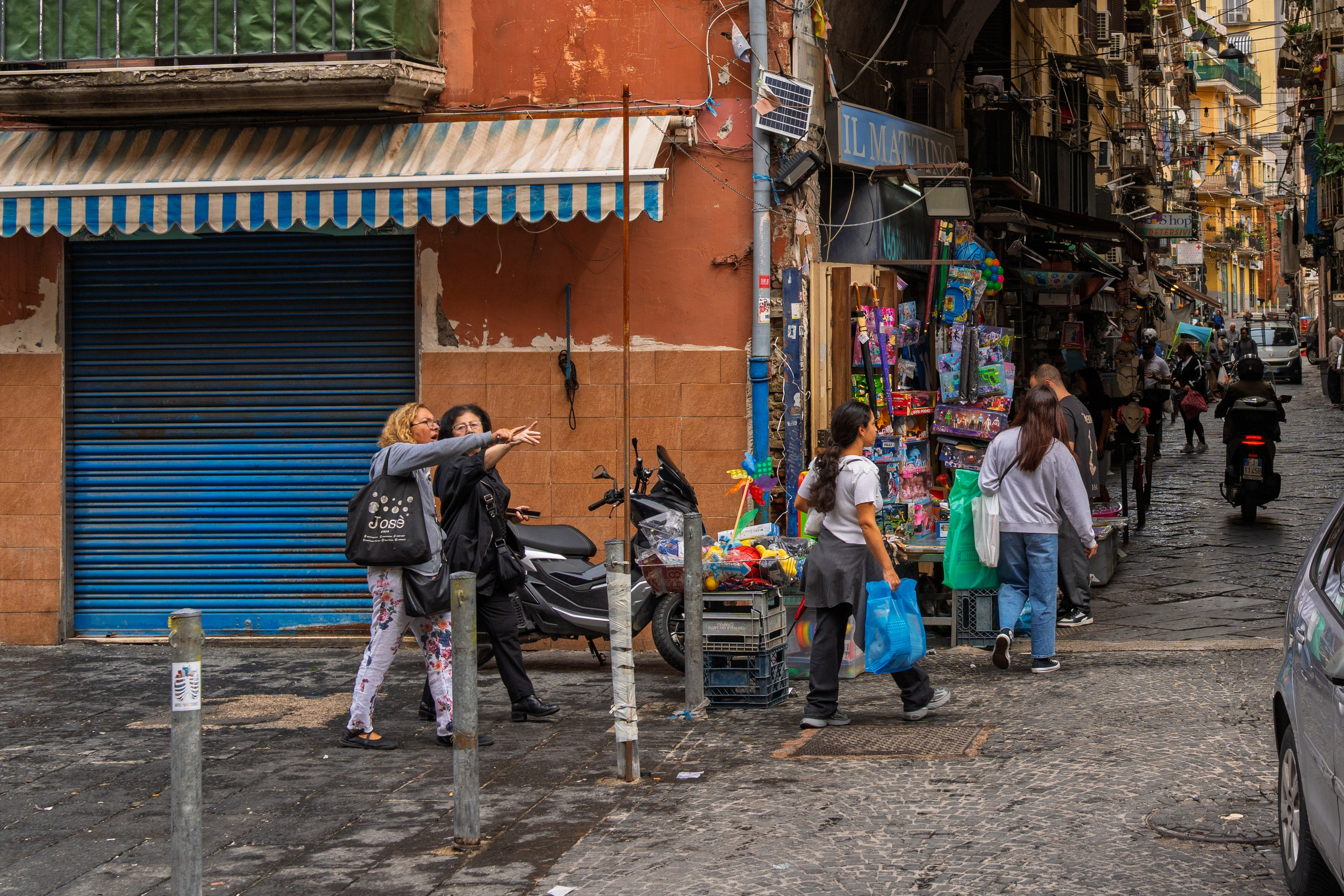 Streets of Naples. URBANSTREETFILES.ART