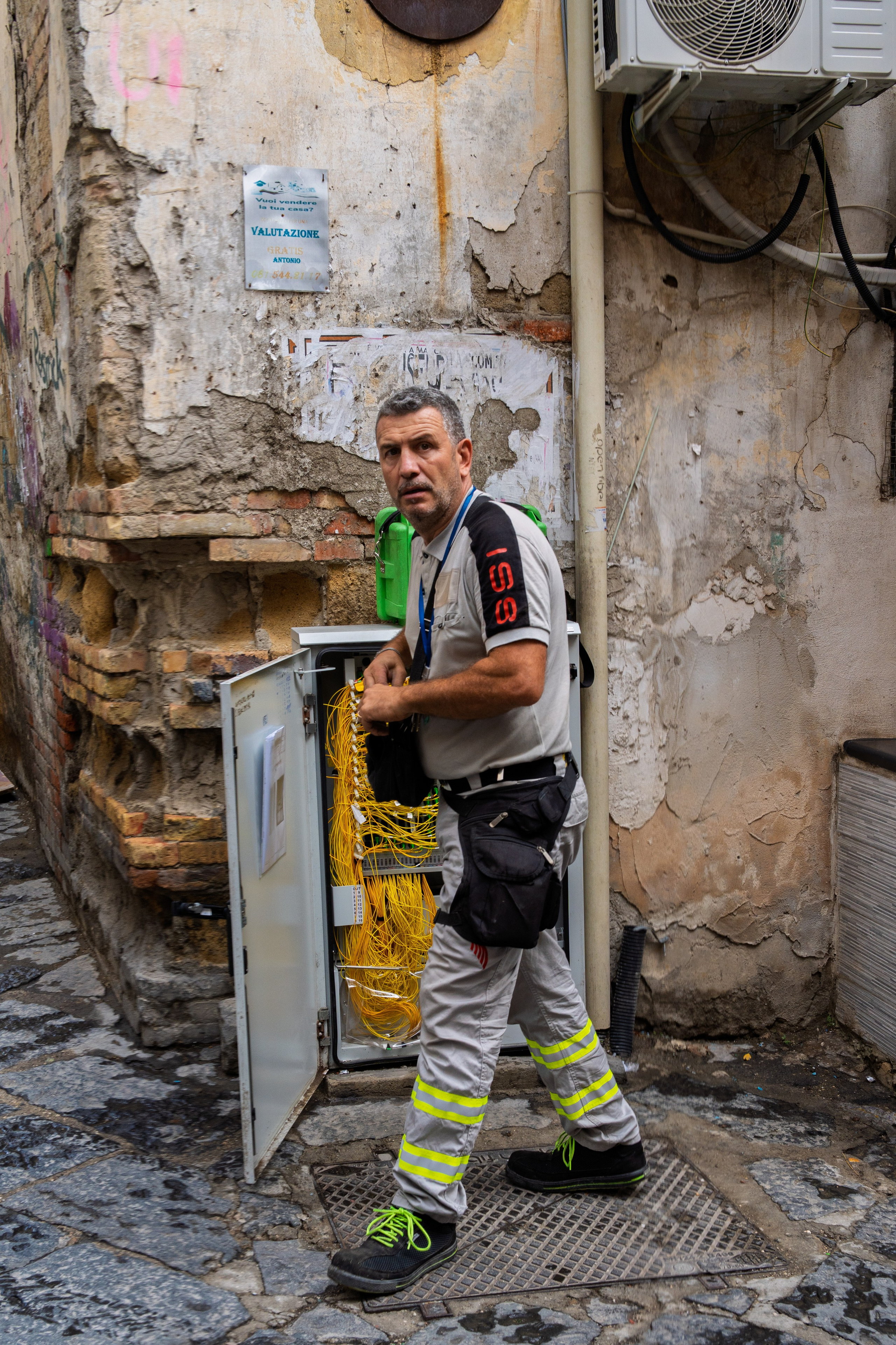 Streets of Naples. URBANSTREETFILES.ART