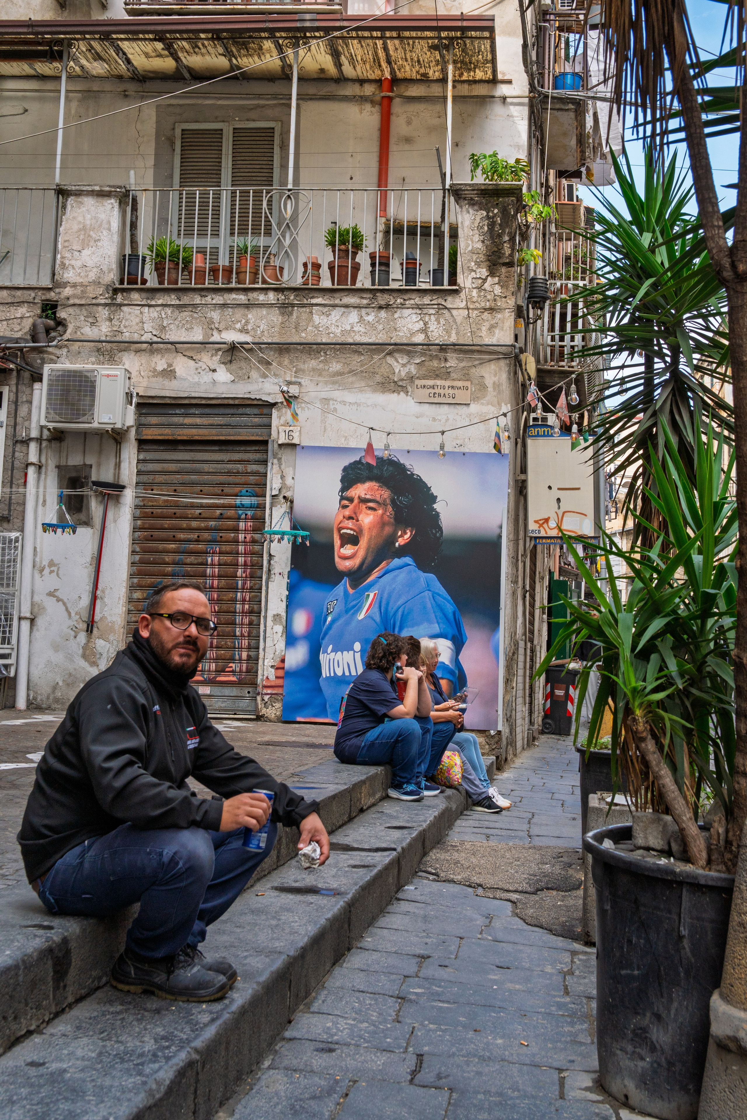 Streets of Naples. URBANSTREETFILES.ART