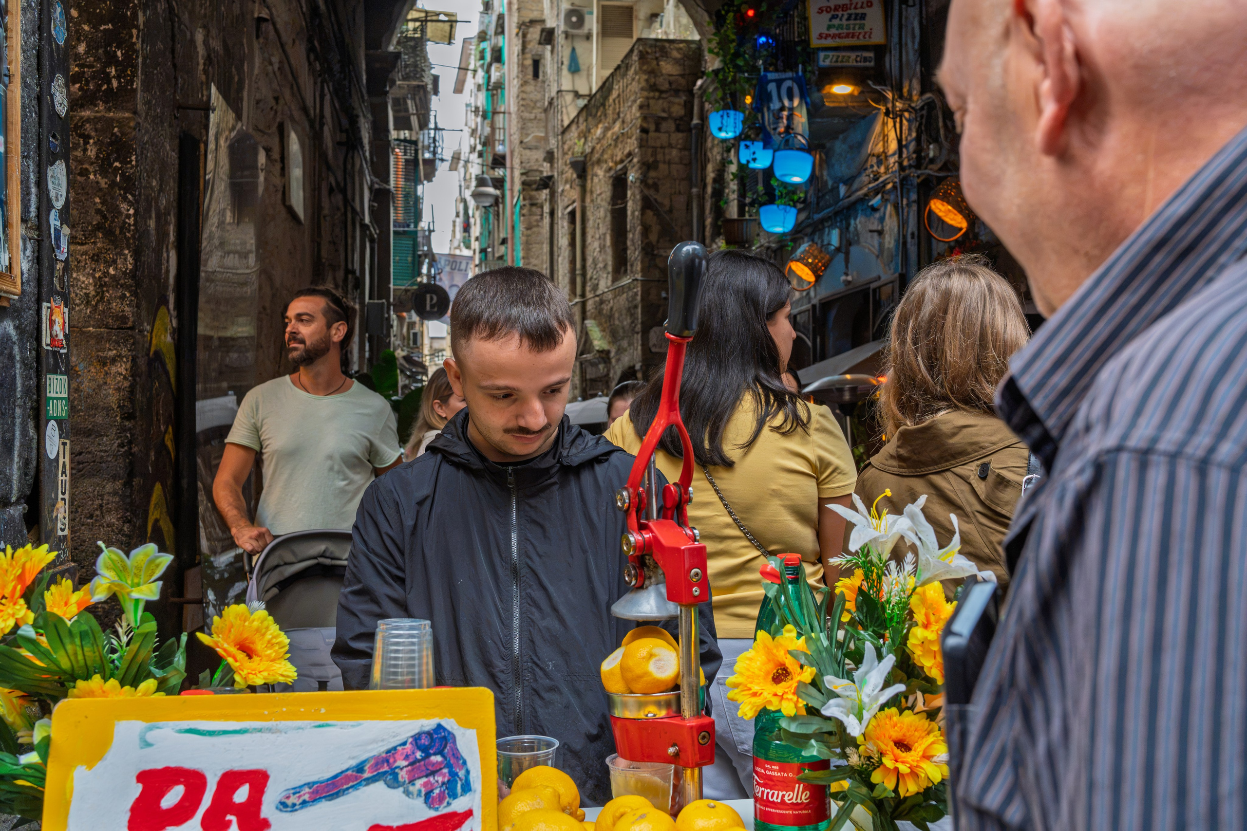 Streets of Naples. URBANSTREETFILES.ART