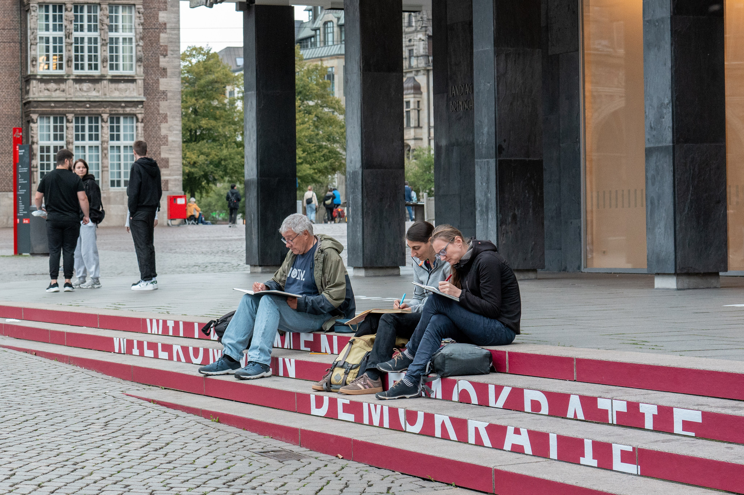 Urban Sketchers, Maritime Week and more Street in Bremen. URBANSTREETFILES.ART