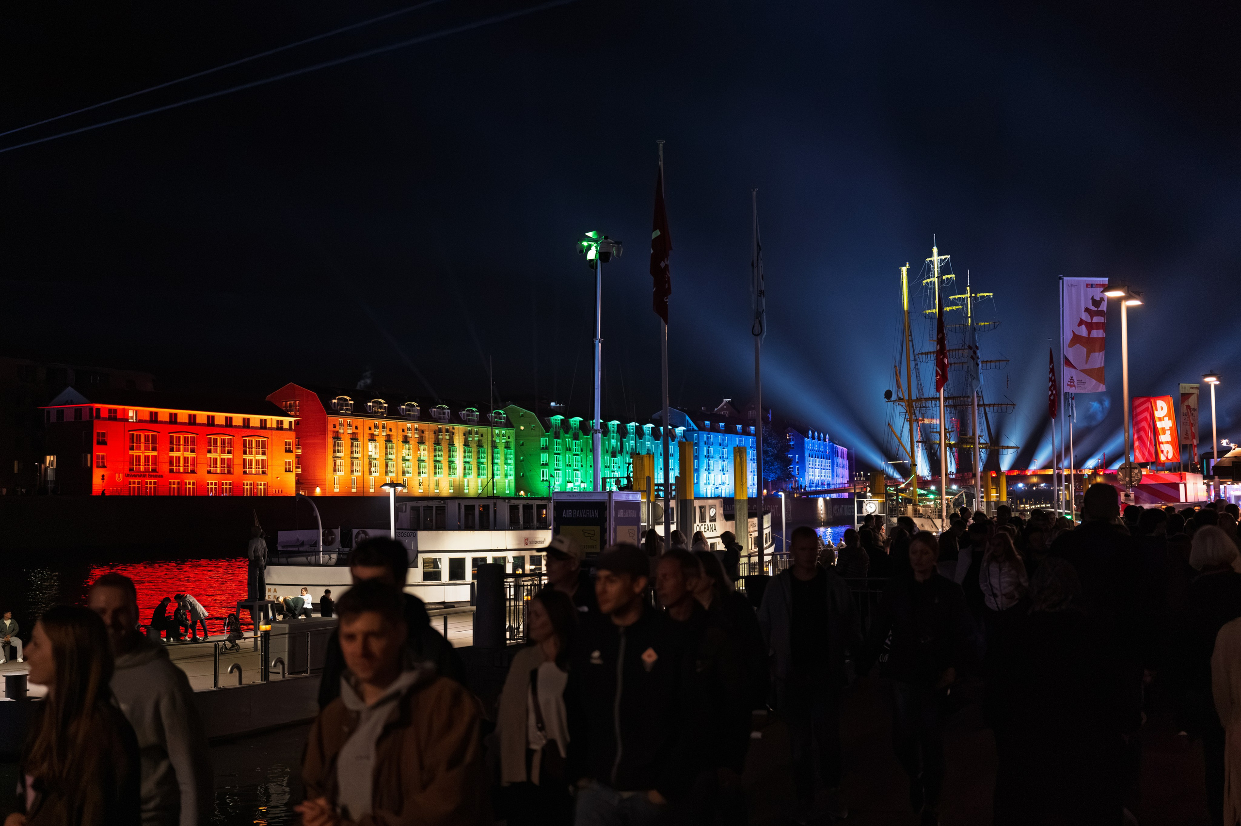Citizens' Festival for the Day of German Unity in Bremen. URBANSTREETFILES.ART