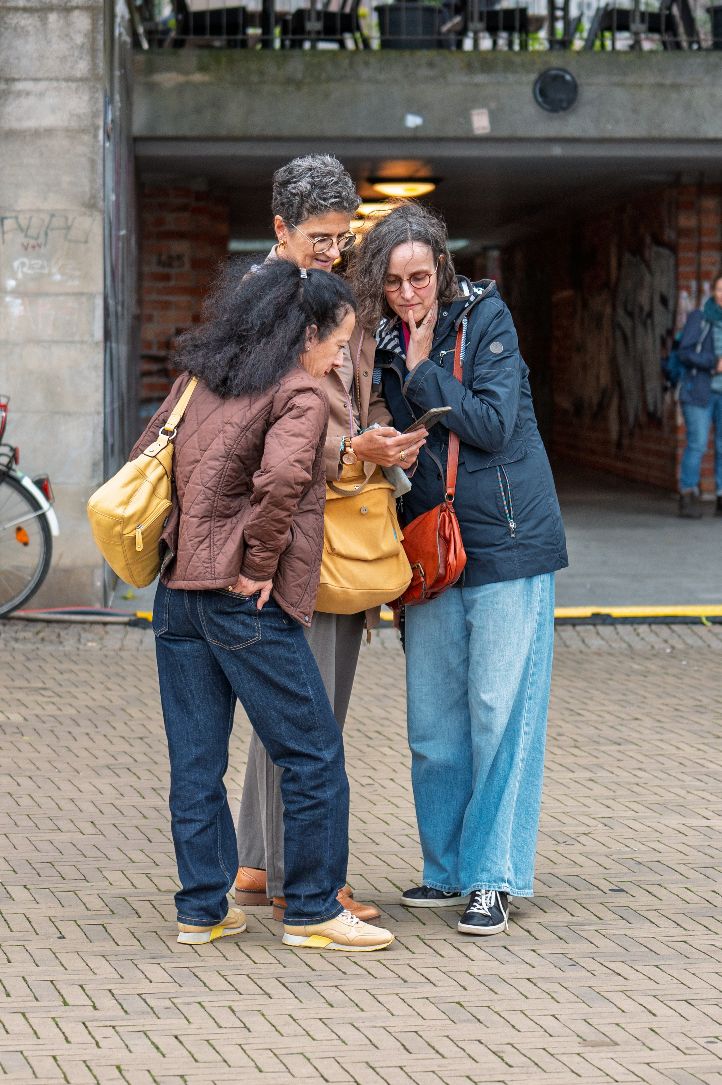 Urban Sketchers, Maritime Week and more Street in Bremen. URBANSTREETFILES.ART