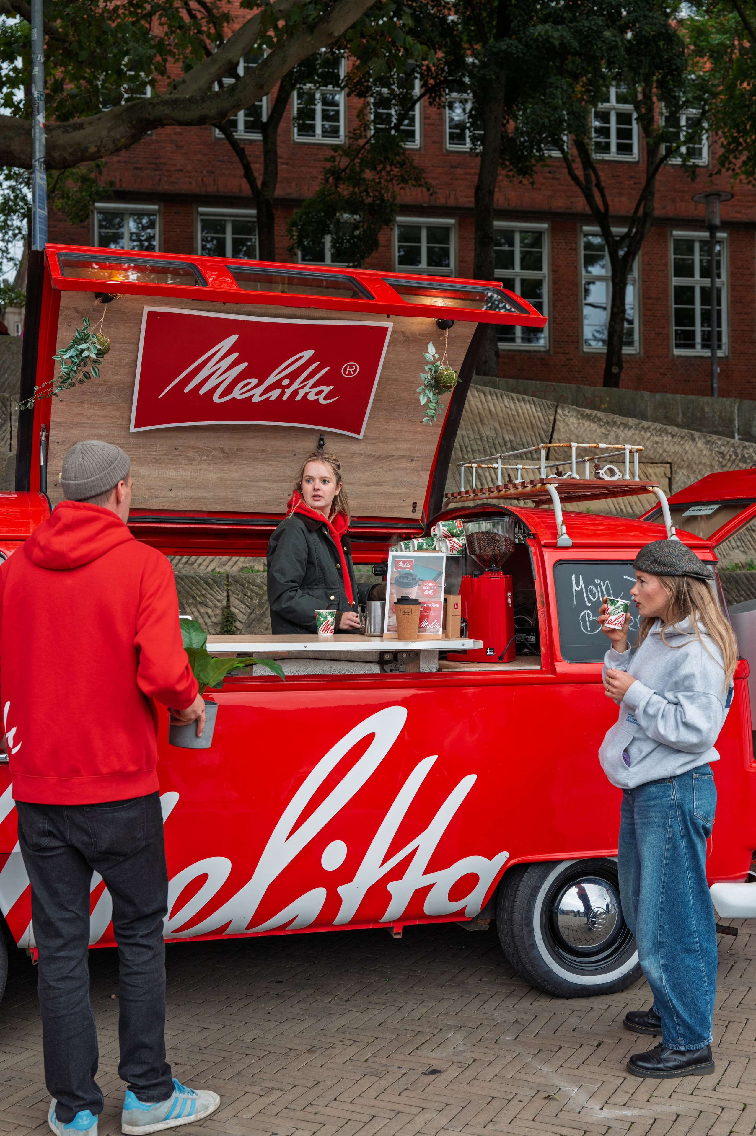 Urban Sketchers, Maritime Week and more Street in Bremen. URBANSTREETFILES.ART
