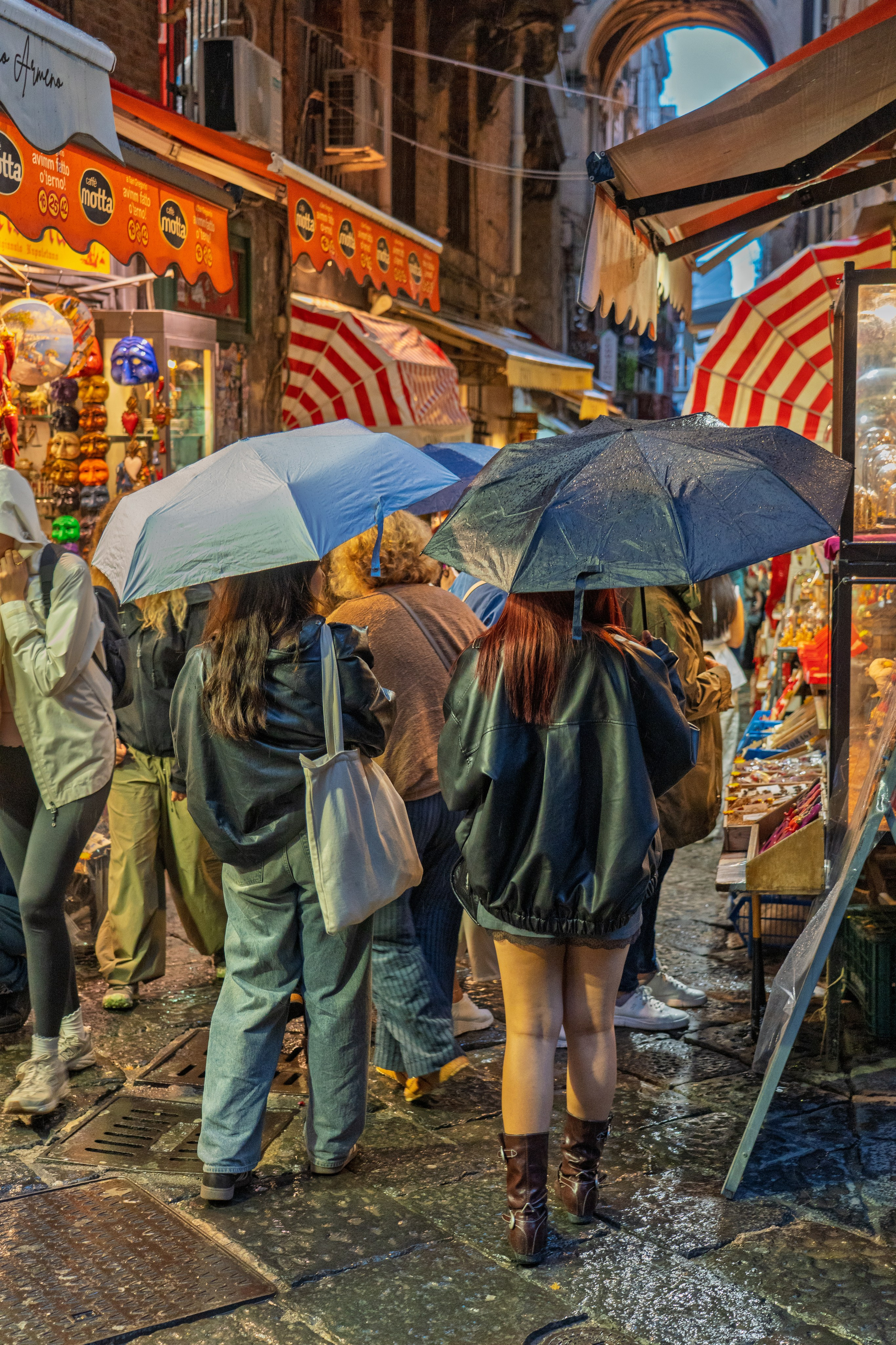 Streets of Naples. URBANSTREETFILES.ART