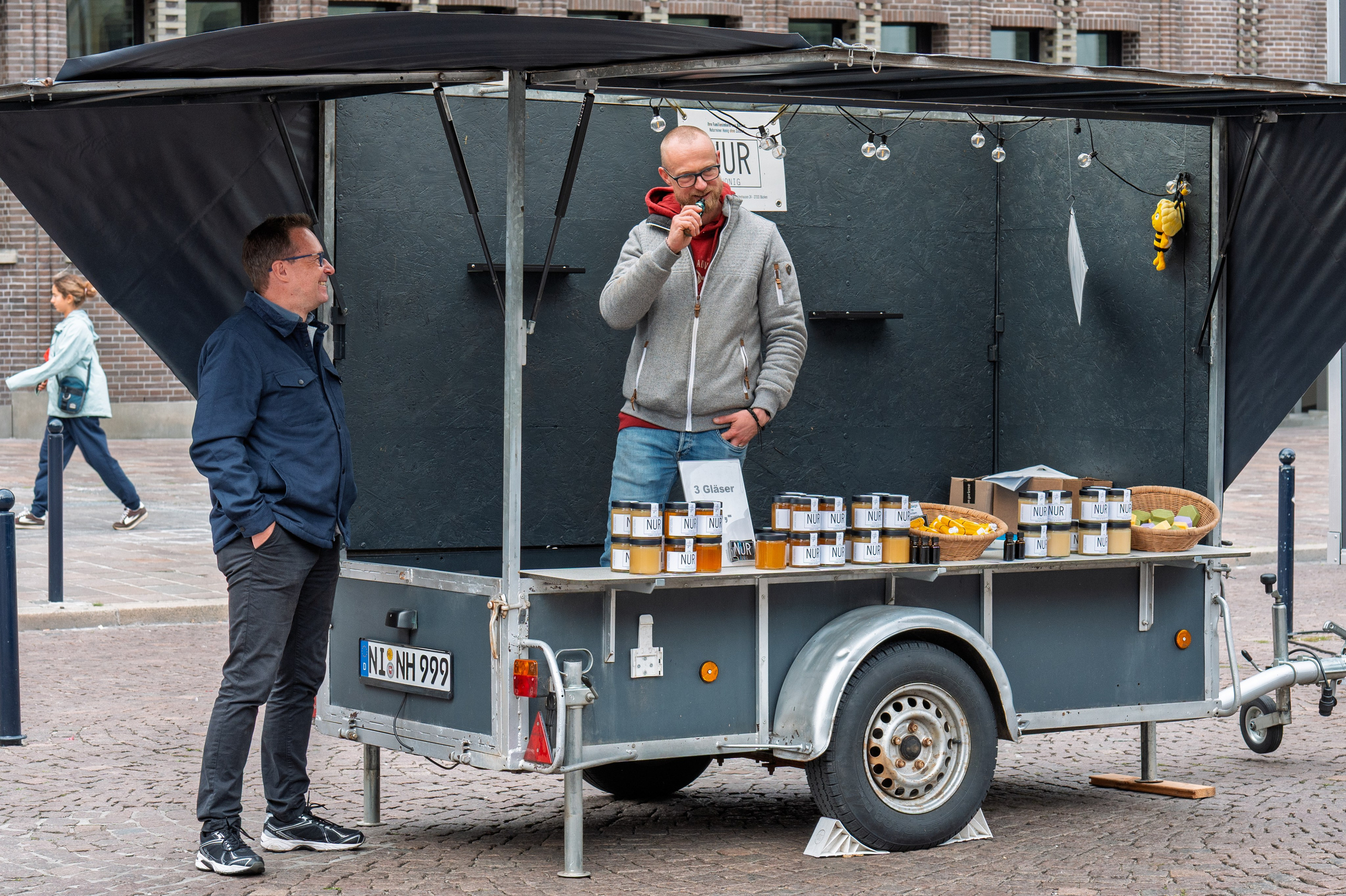 Urban Sketchers, Maritime Week and more Street in Bremen. URBANSTREETFILES.ART