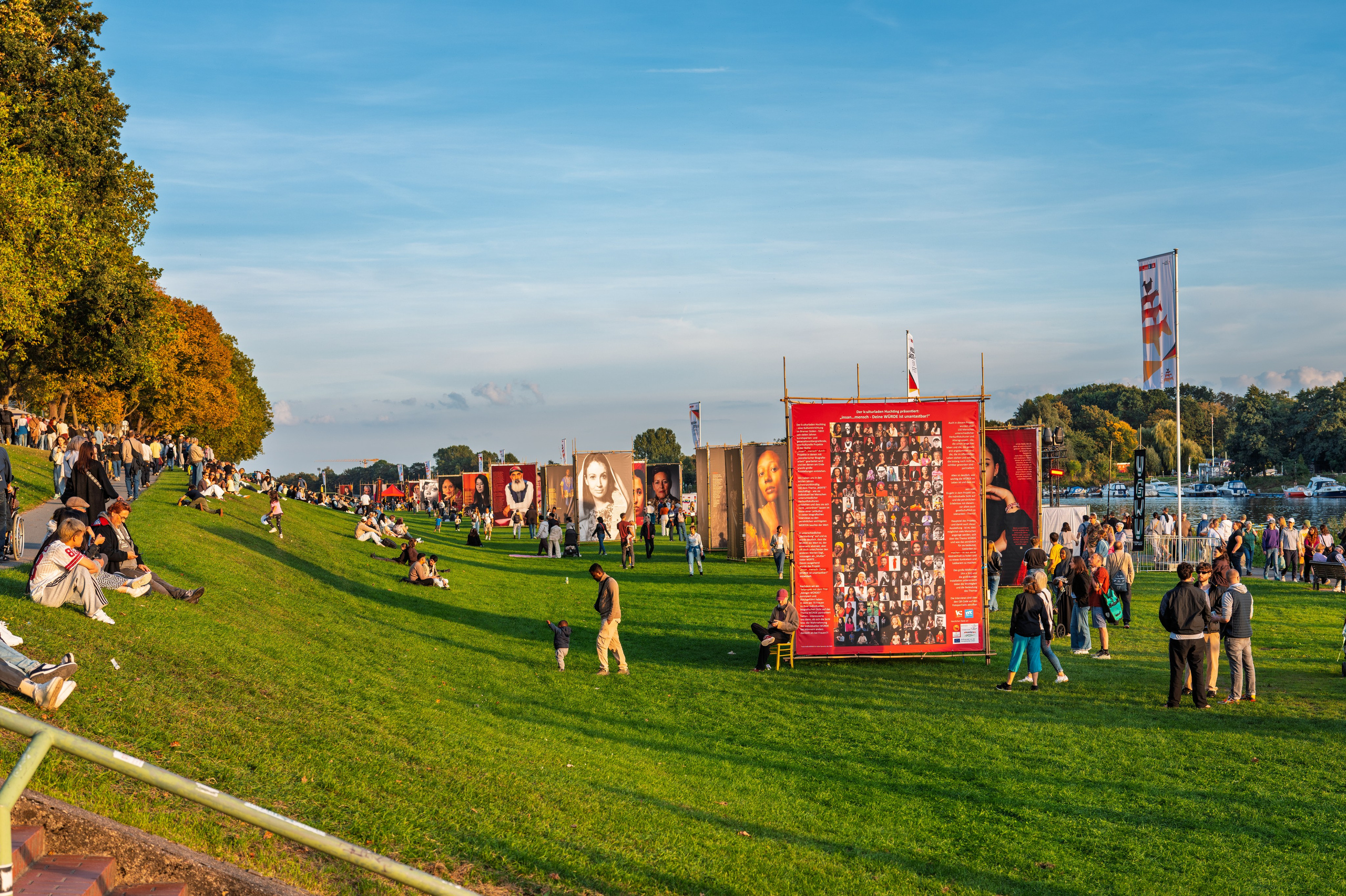 Citizens' Festival for the Day of German Unity in Bremen. URBANSTREETFILES.ART