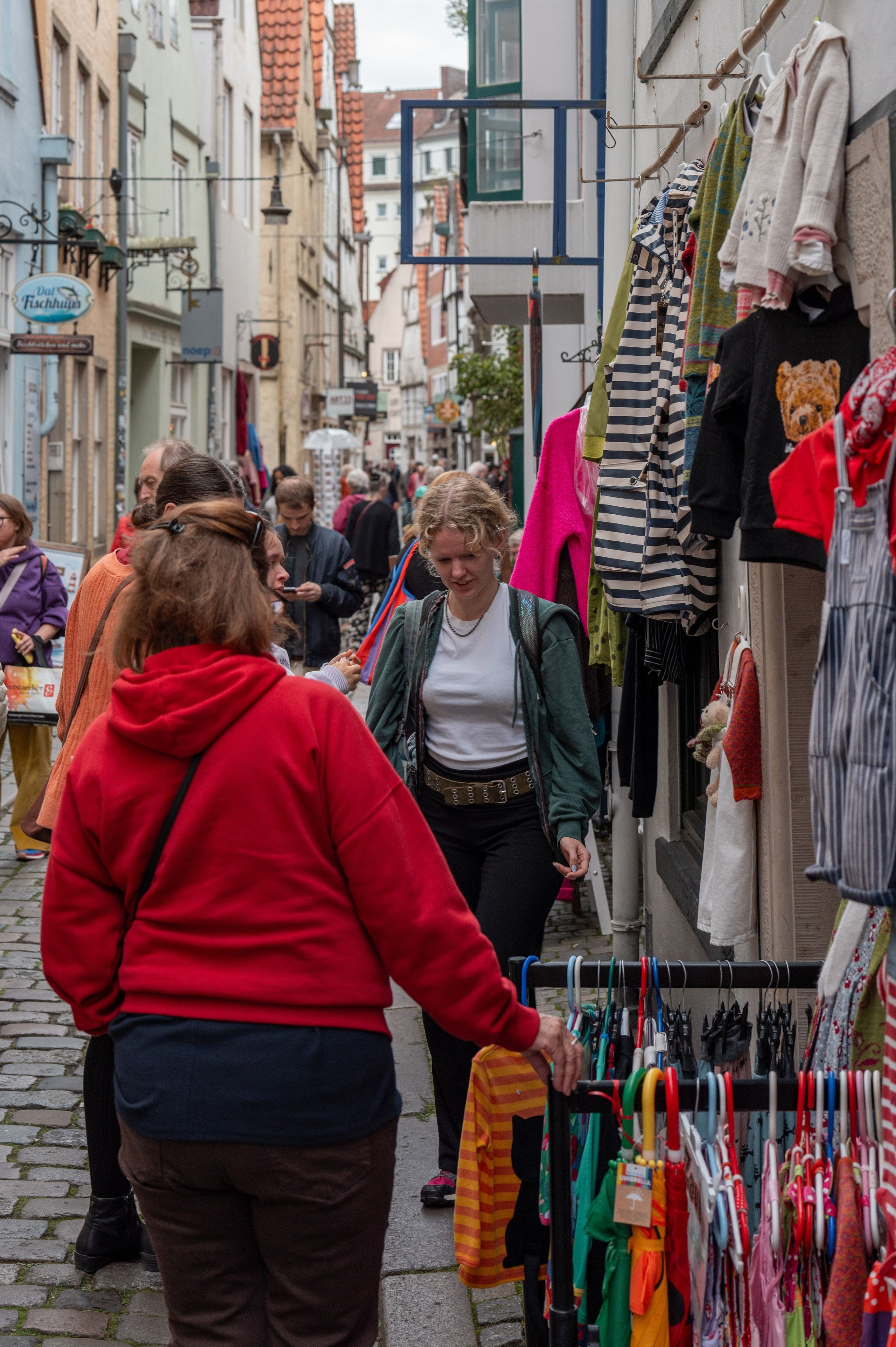 Urban Sketchers, Maritime Week and more Street in Bremen. URBANSTREETFILES.ART