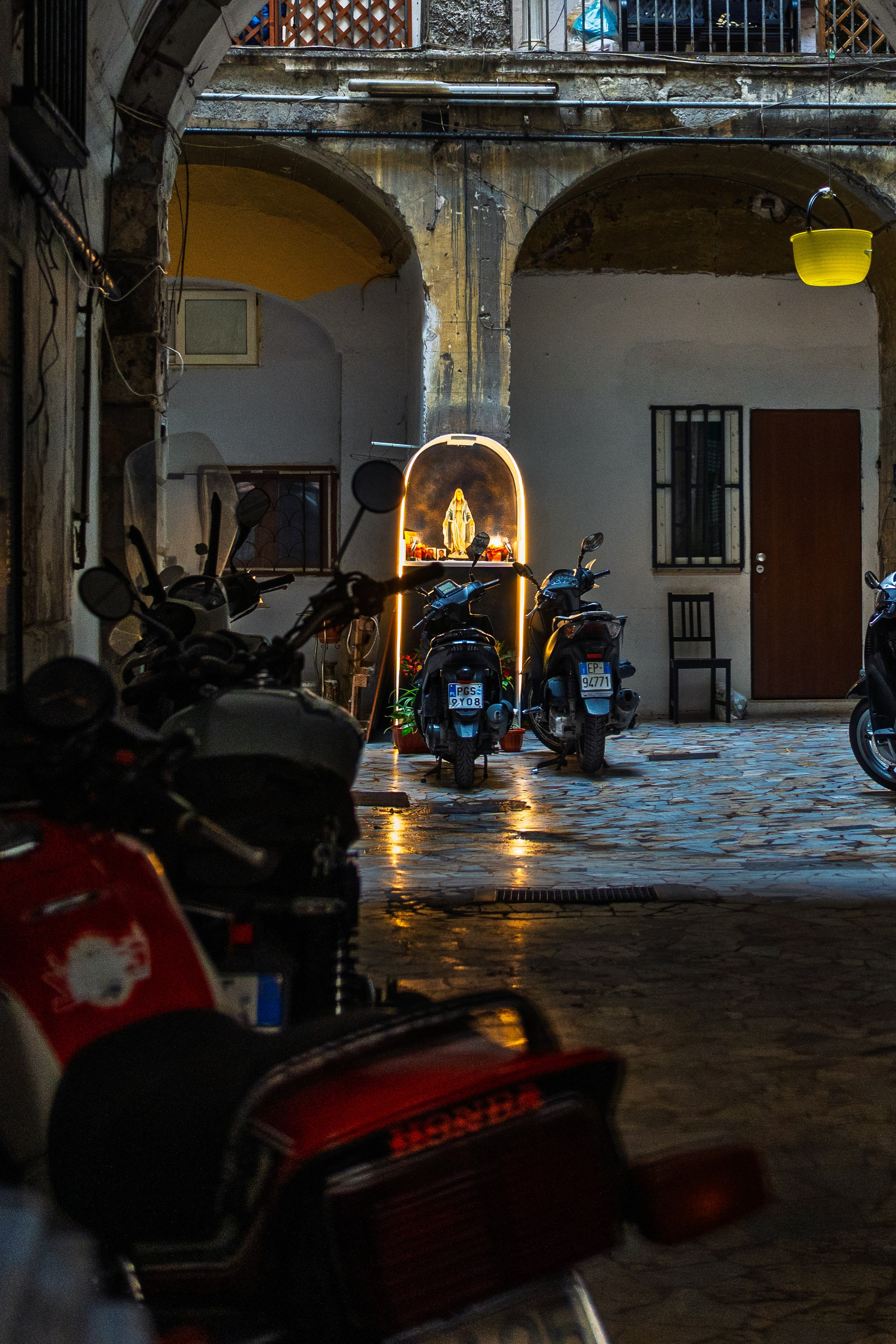 Streets of Naples. URBANSTREETFILES.ART