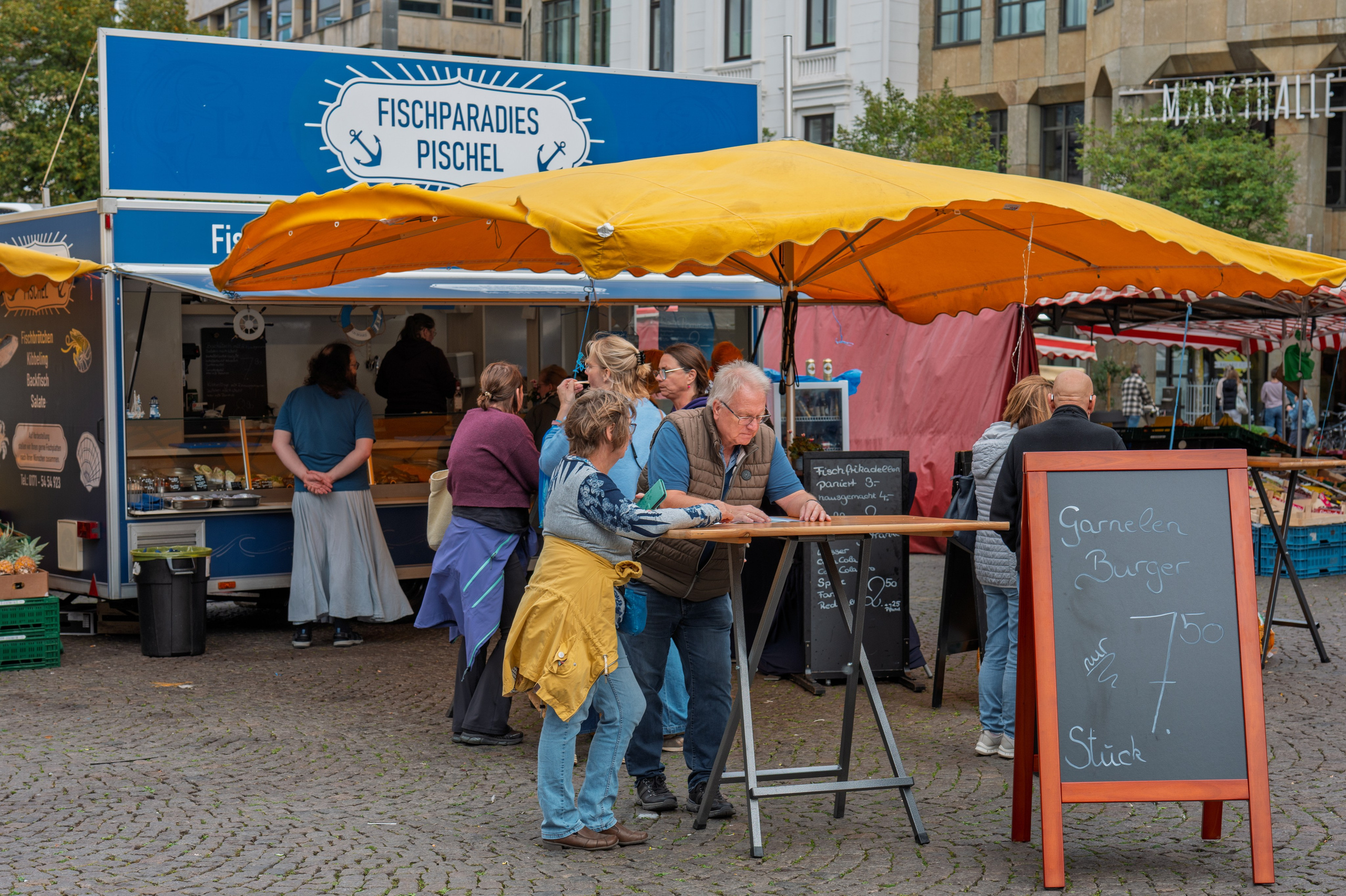 Urban Sketchers, Maritime Week and more Street in Bremen. URBANSTREETFILES.ART