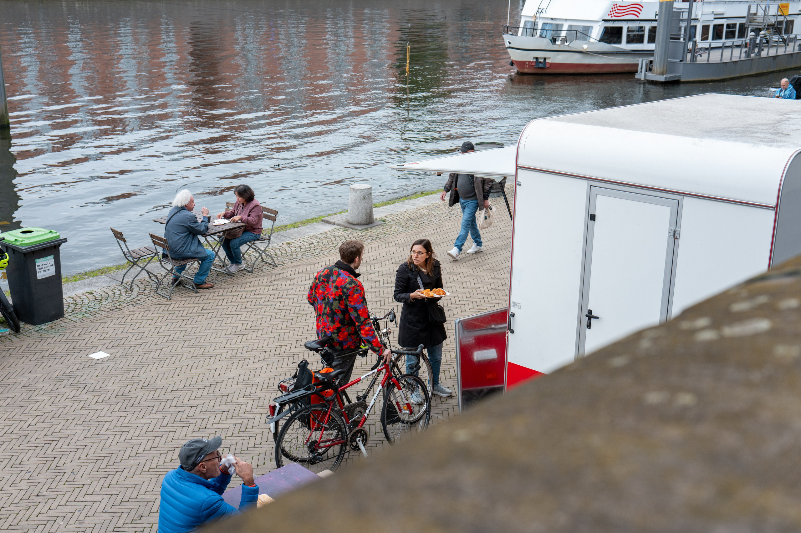 Urban Sketchers, Maritime Week and more Street in Bremen. URBANSTREETFILES.ART