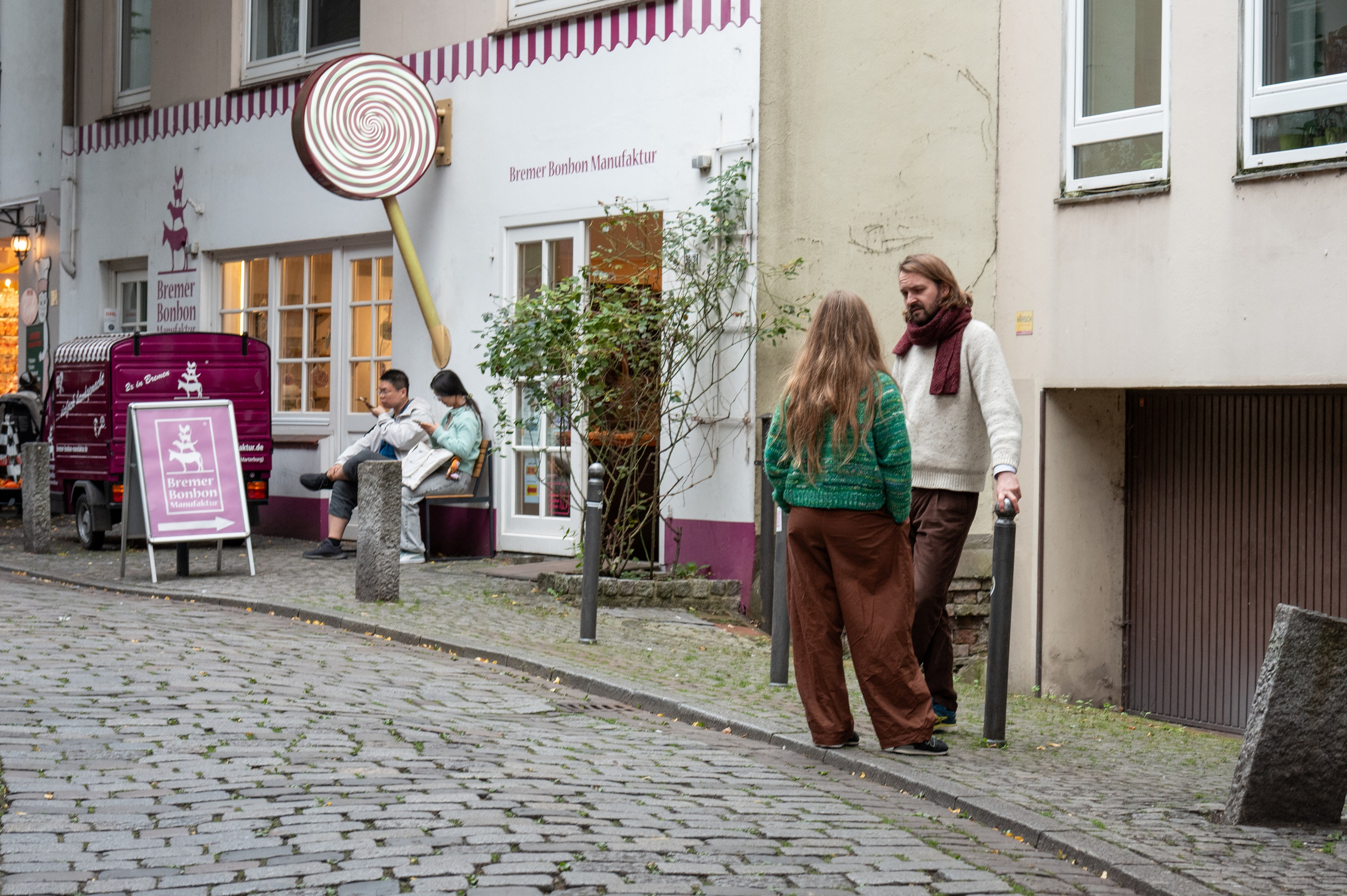 Urban Sketchers, Maritime Week and more Street in Bremen. URBANSTREETFILES.ART