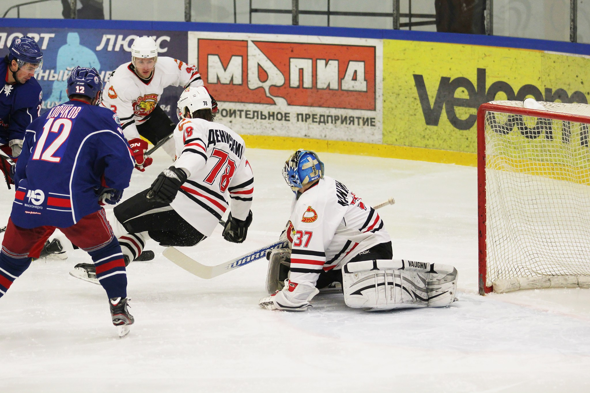 Reportage hockey photography. Sports photographer